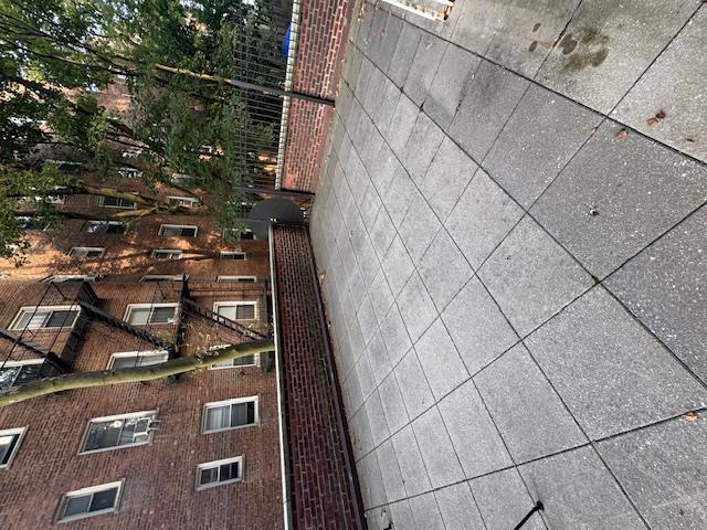 #18 photo, 221 McDonald Ave Avenue, ブルックリン区 Brooklyn , NY 11218