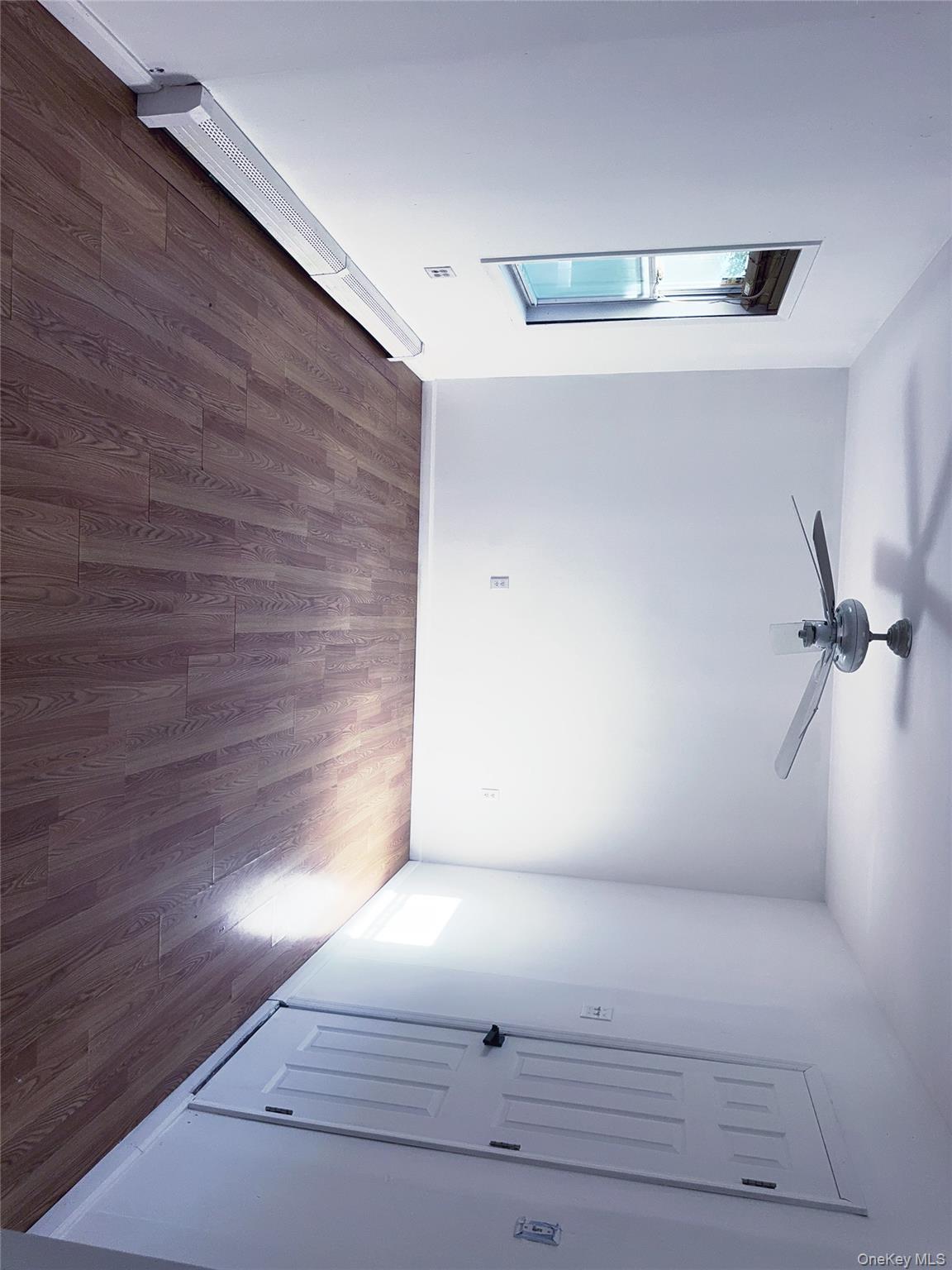 #11 photo, 176 Floyd Street, サフォーク郡 Brentwood , NY 11717