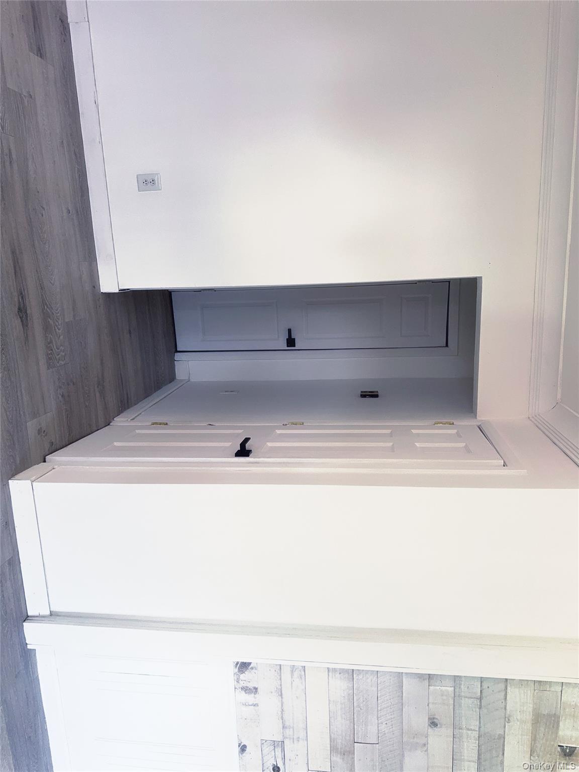 #14 photo, 176 Floyd Street, サフォーク郡 Brentwood , NY 11717