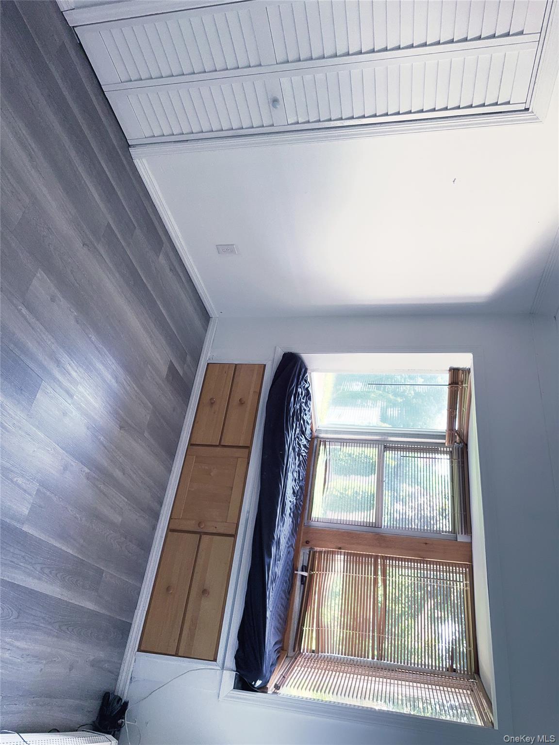 #20 photo, 176 Floyd Street, サフォーク郡 Brentwood , NY 11717