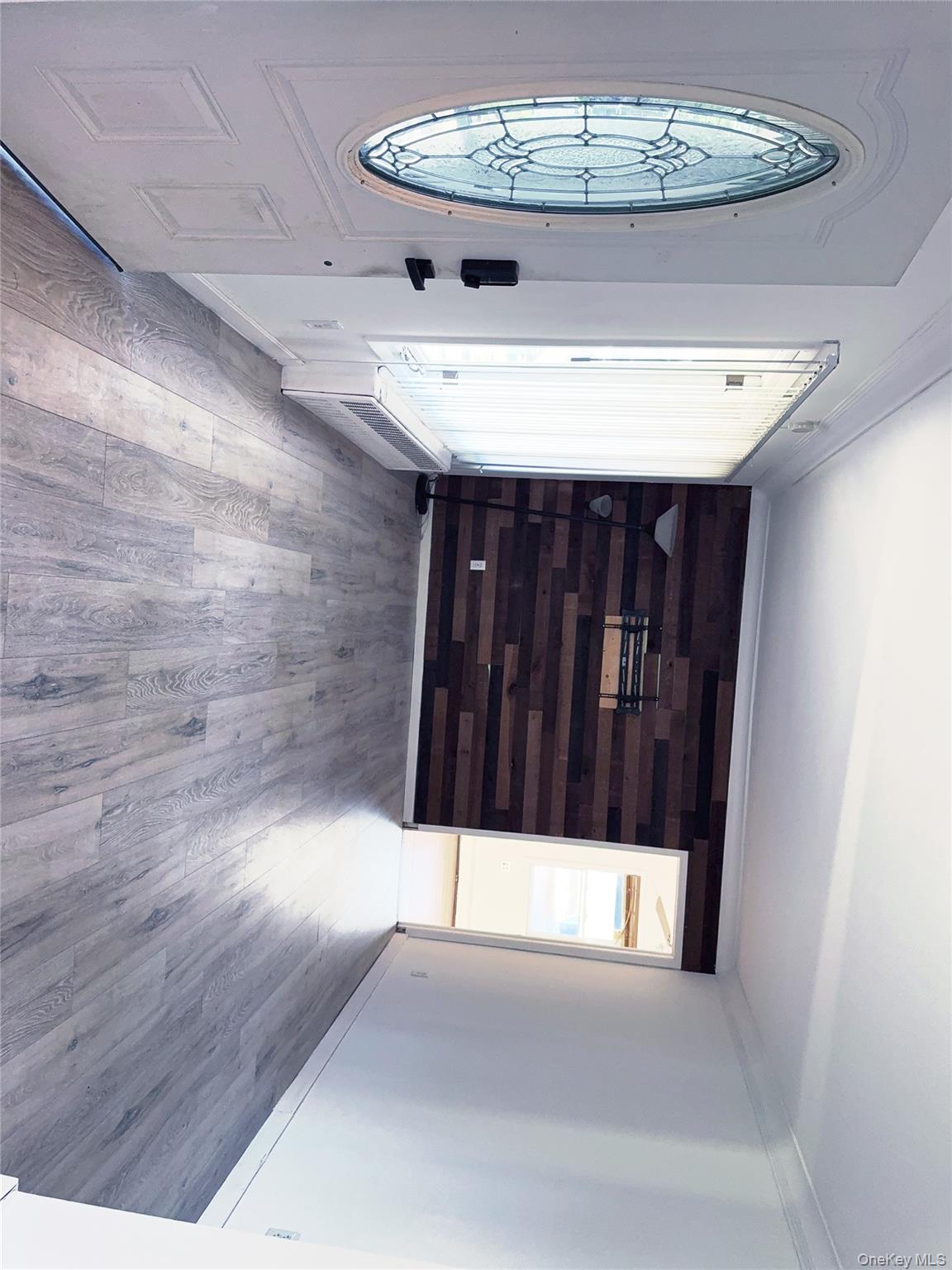 #8 photo, 176 Floyd Street, サフォーク郡 Brentwood , NY 11717