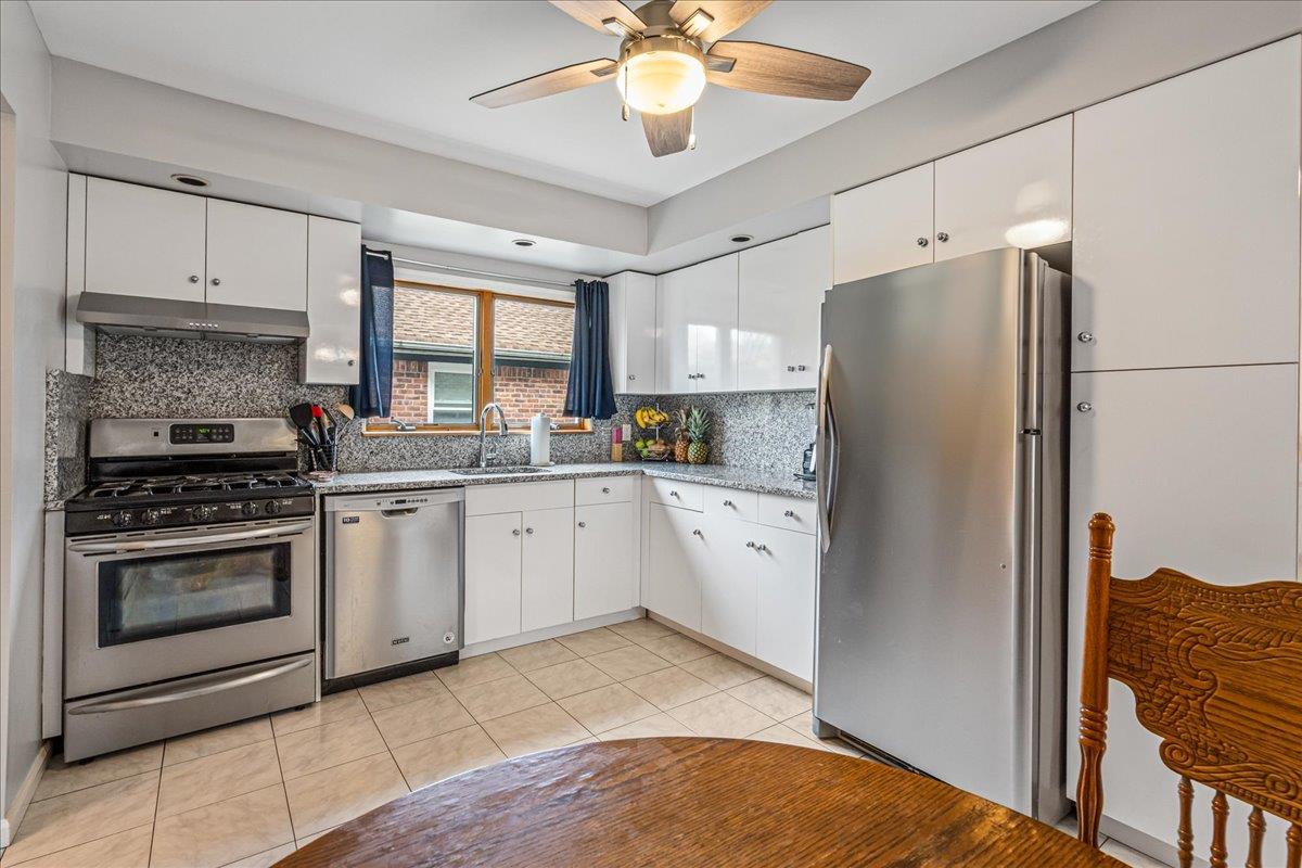 #12 photo, 154-46 22nd Avenue, Whitestone , NY 11357