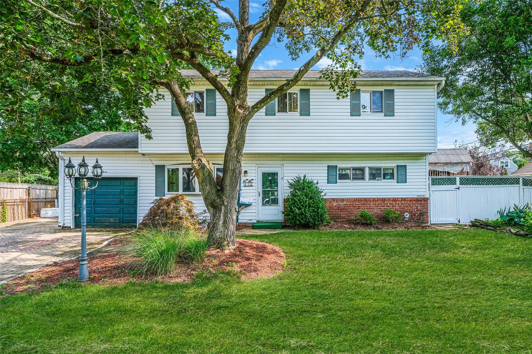 #1 photo, 3 Woods Lane, Centereach , NY 11720