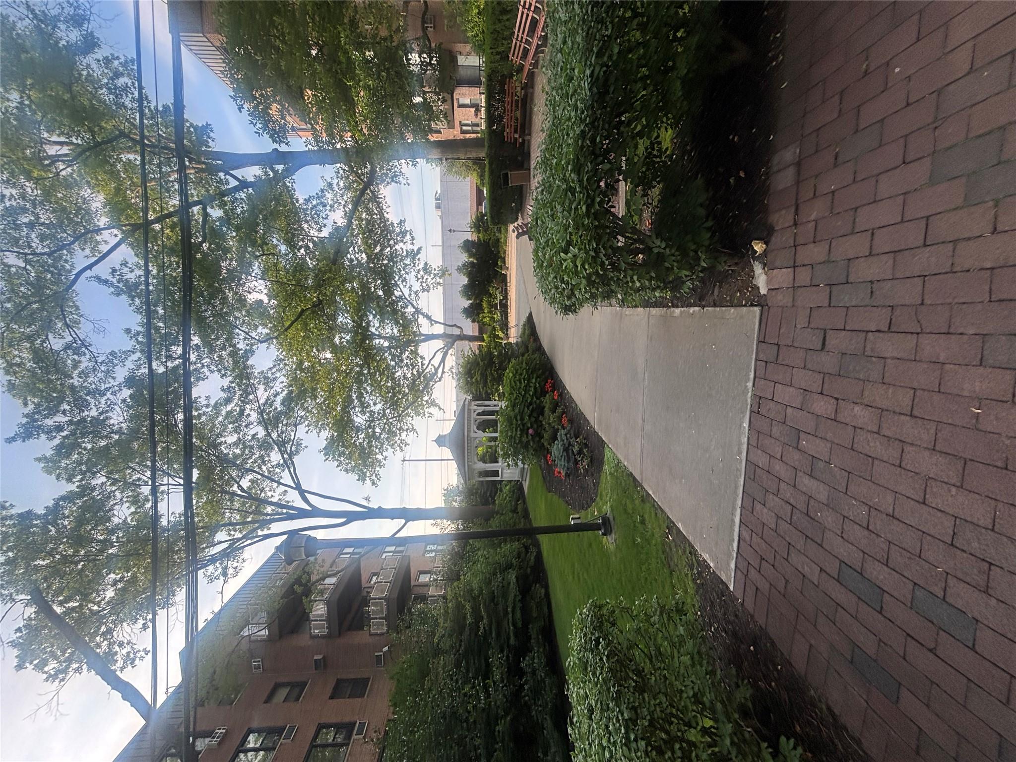 #1 photo, 6 Birchwood Court, Mineola , NY 11501