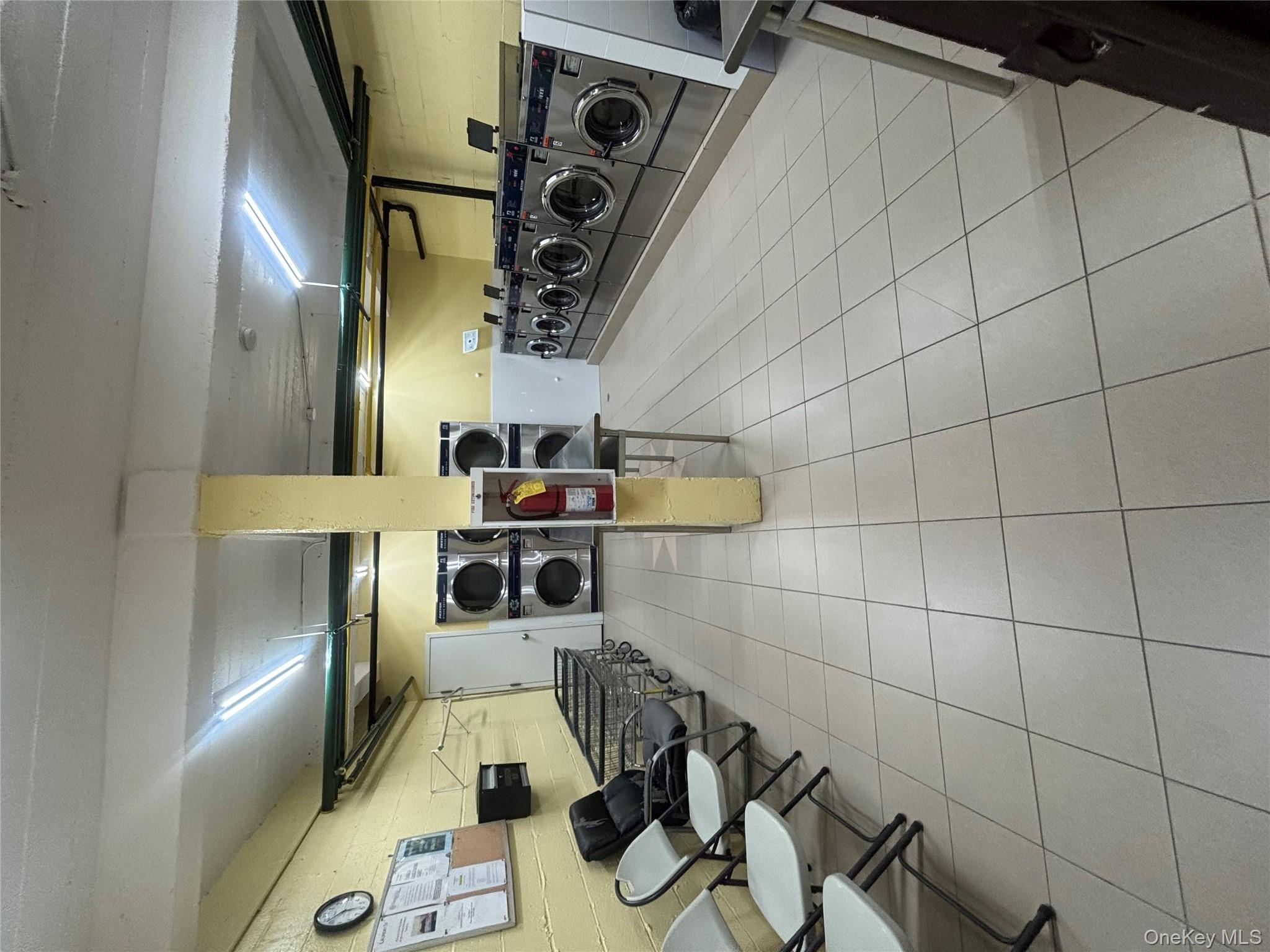 #11 photo, 6 Birchwood Court, ナッソー郡 Mineola , NY 11501