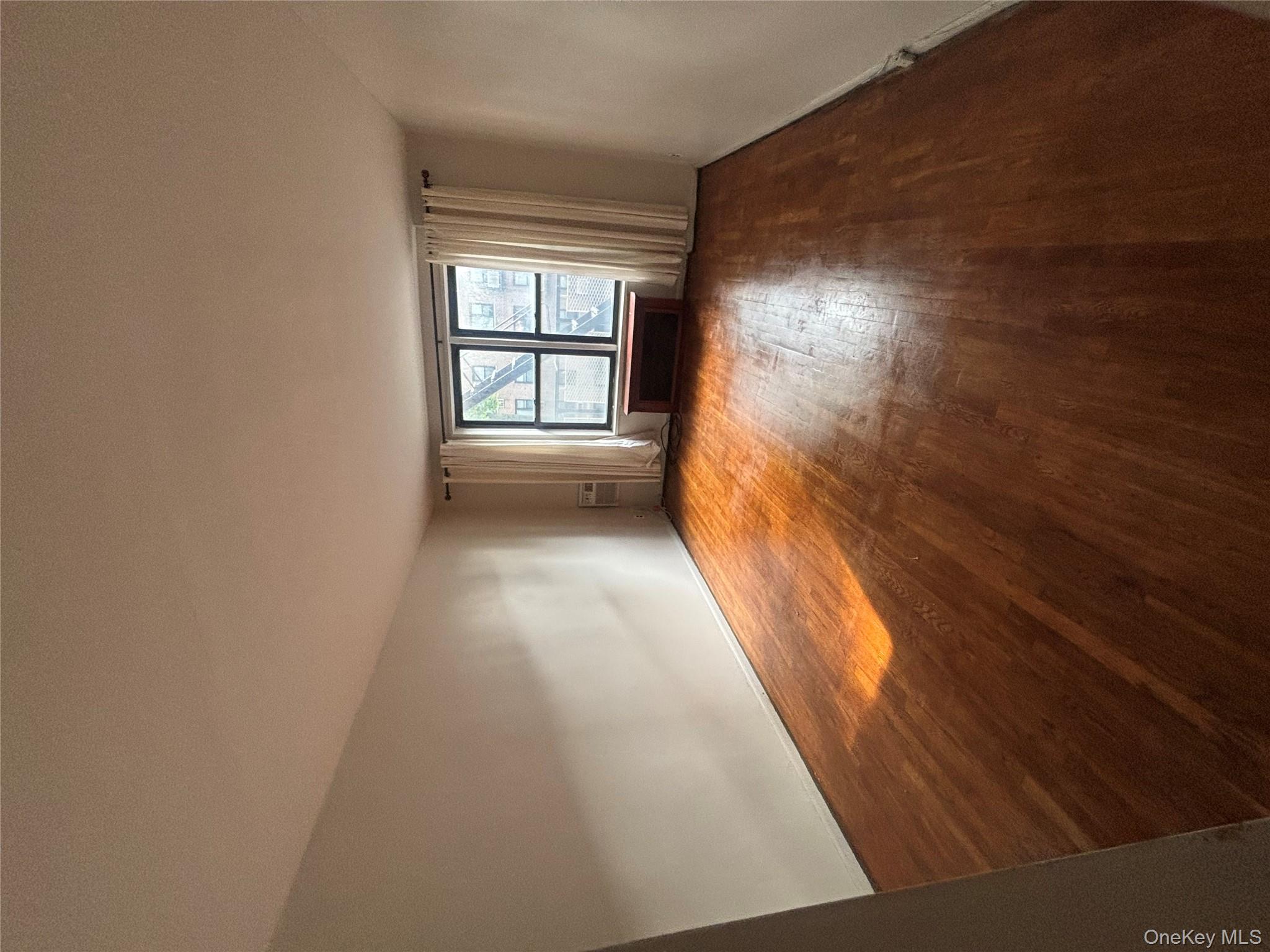 #5 photo, 6 Birchwood Court, ナッソー郡 Mineola , NY 11501