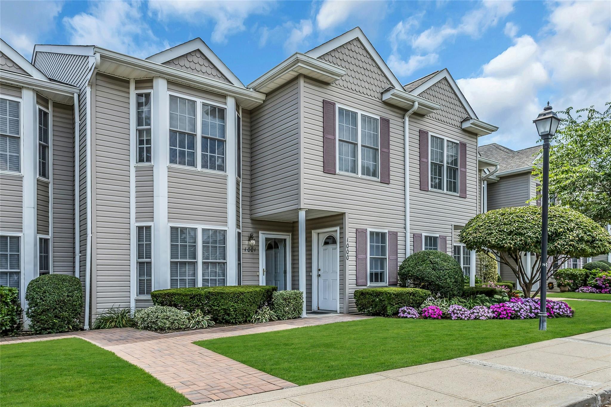 #1 photo, 1000 N Madeira Boulevard, Melville , NY 11797-1608