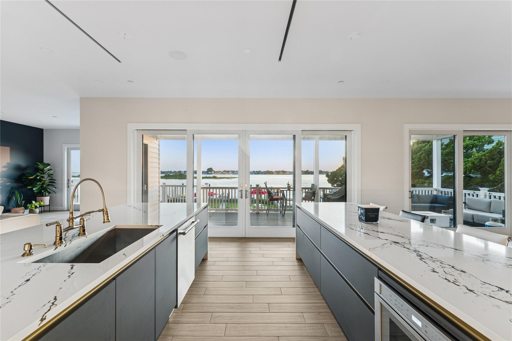 #16 photo, 894 S Long Beach Avenue, ナッソー郡 Freeport , NY 11520