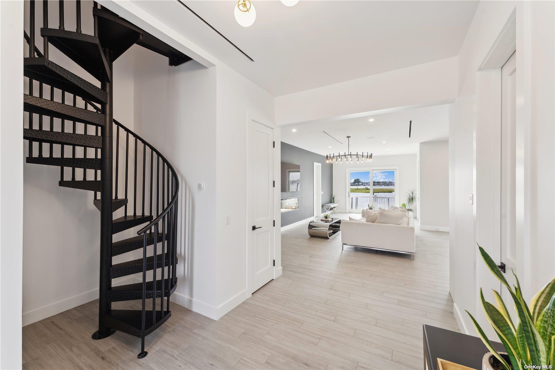 #7 photo, 894 S Long Beach Avenue, ナッソー郡 Freeport , NY 11520