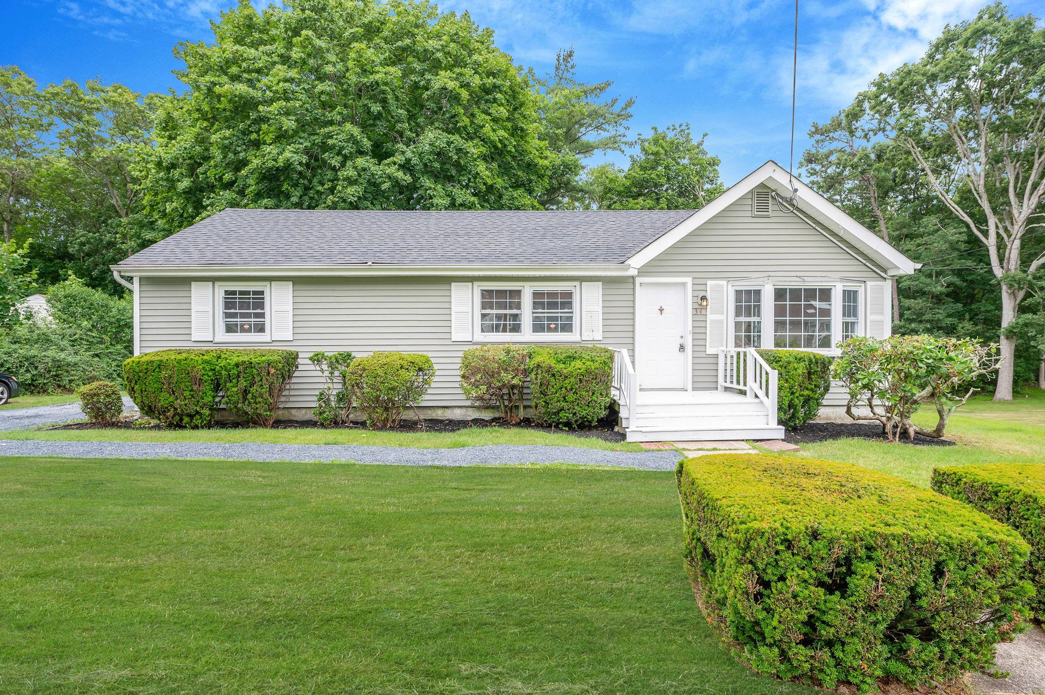 #1 photo, 34 Woodville Road, 東長島 Middle Island , NY 11953