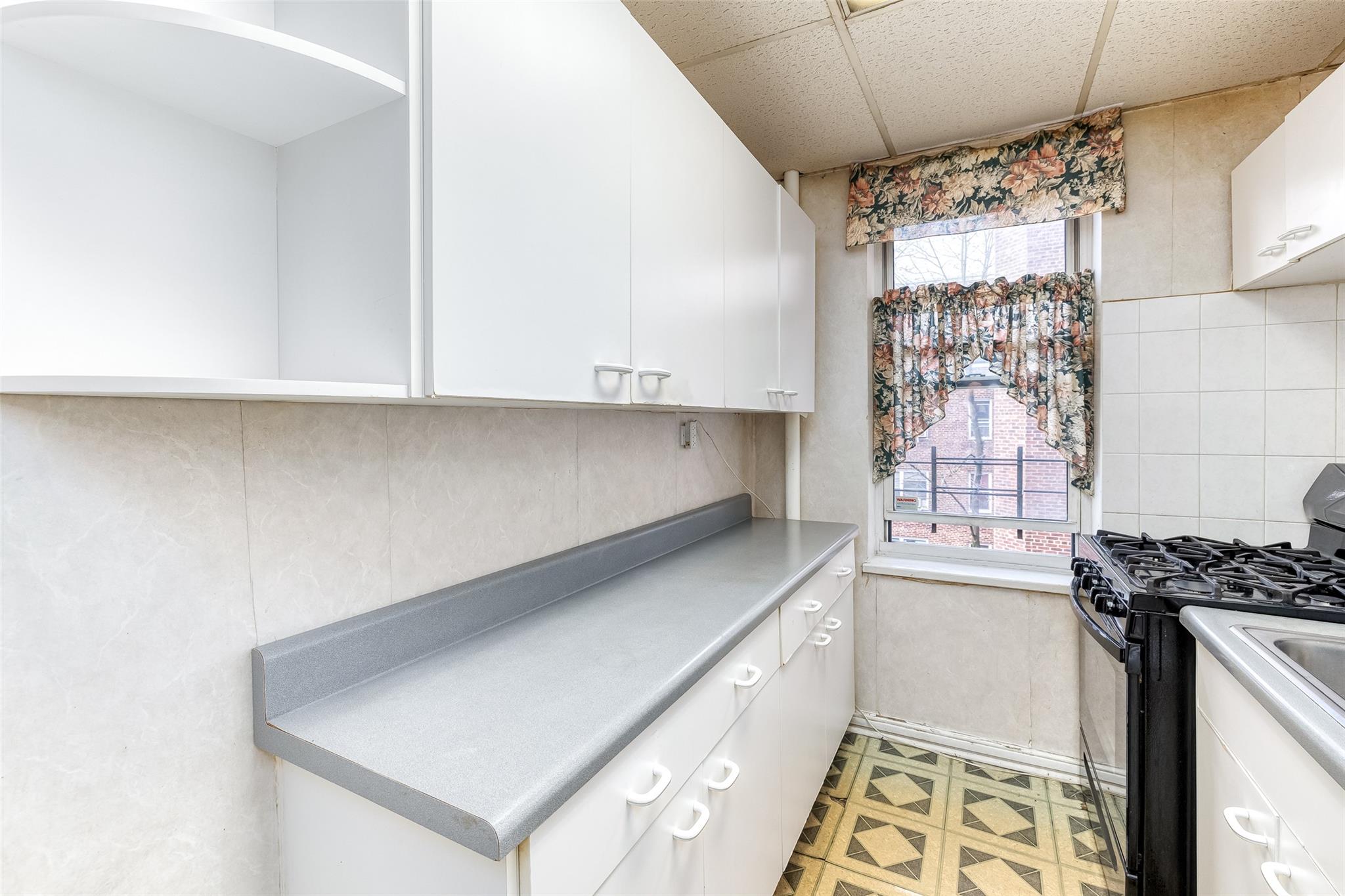 #16 photo, 67-66 108 Street, クイーンズ区 Forest Hills , NY 11375