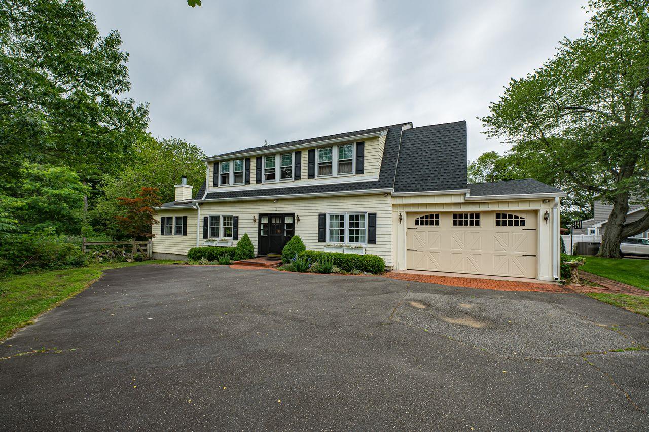 #1 photo, 7 Village Way, Smithtown , NY 11780