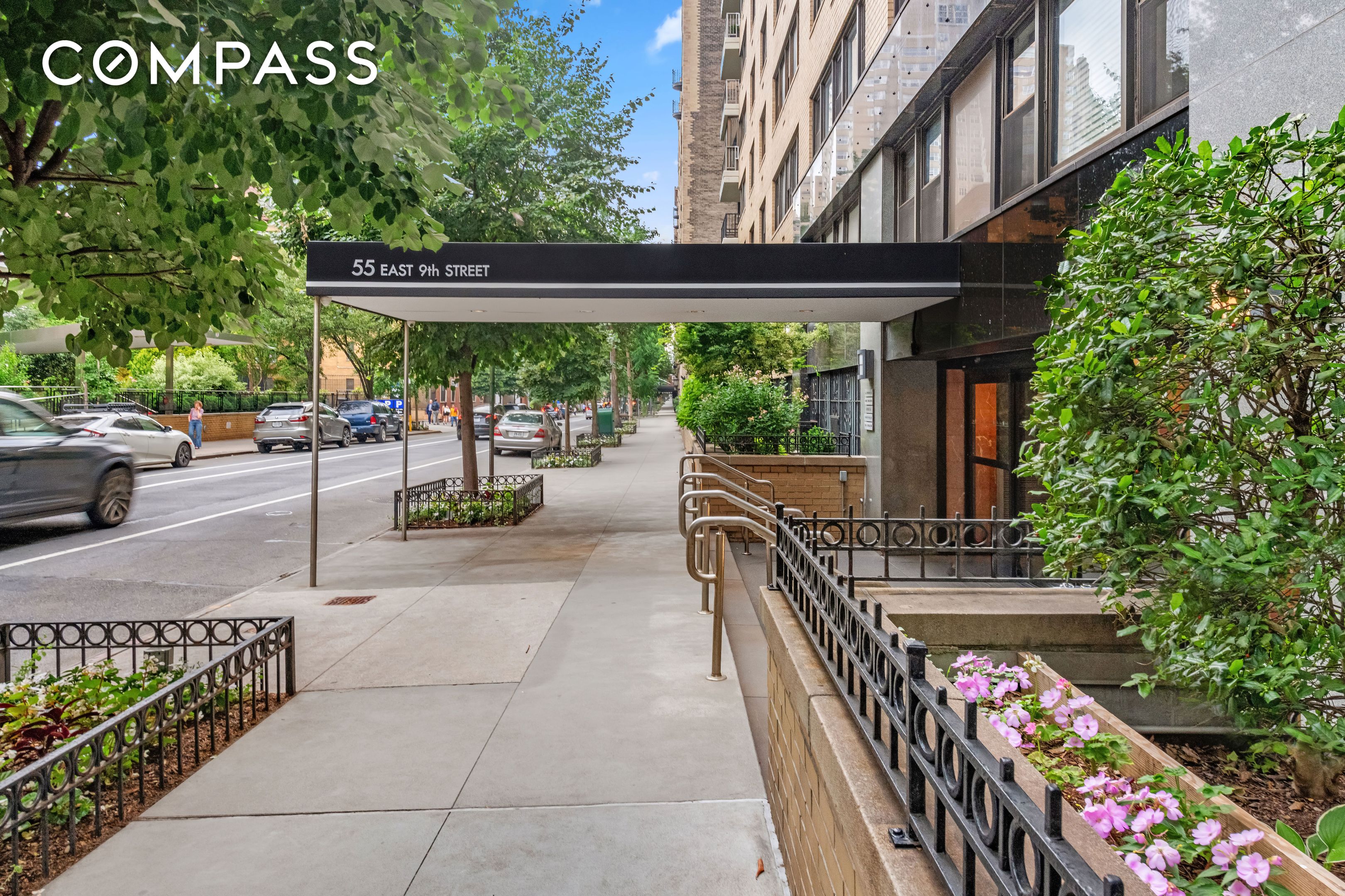 #13 photo, 55 E 9th Street, マンハッタン Greenwich Village , NY 10003