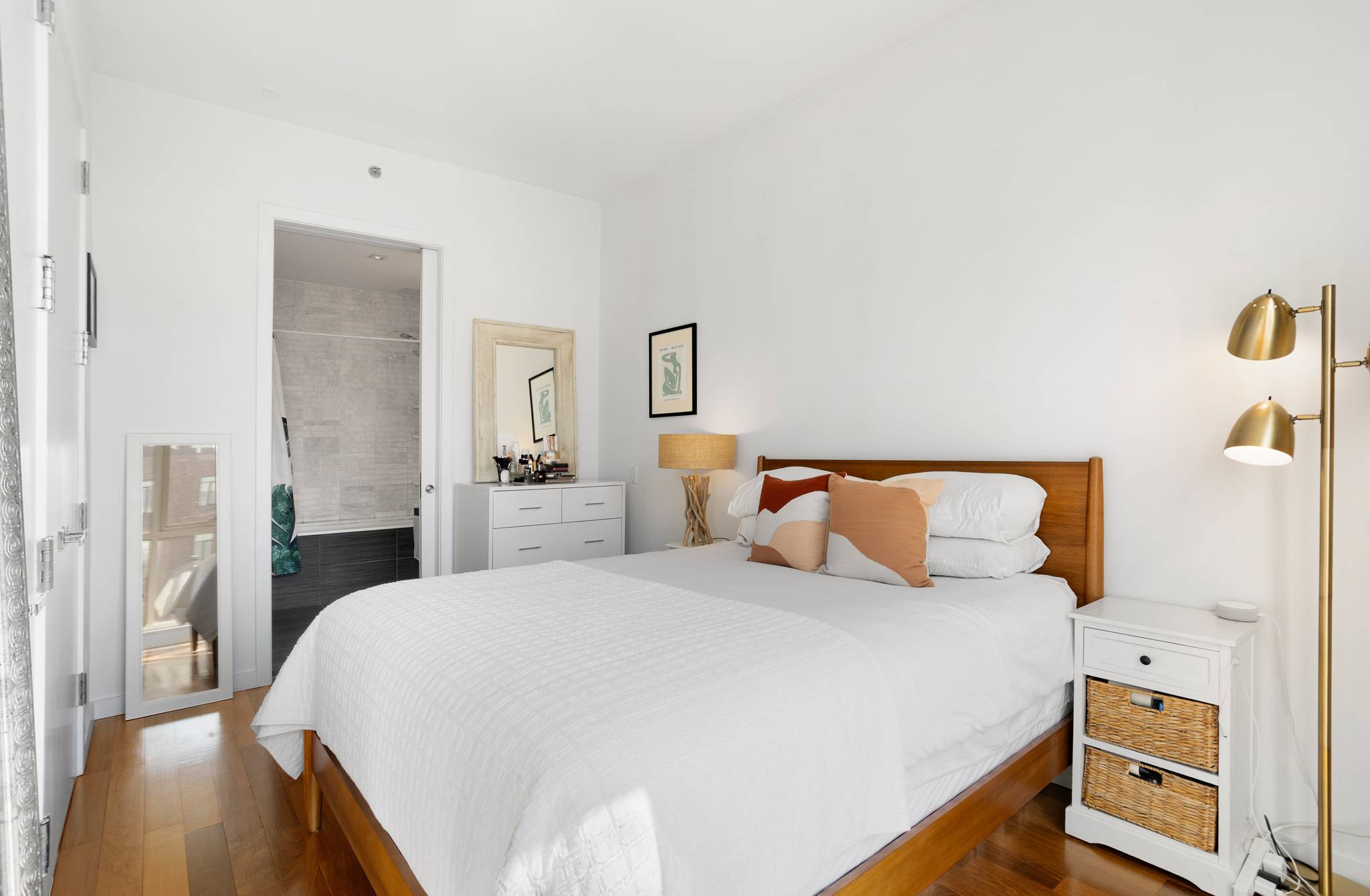 #7 photo, 135 N 11th Street, Williamsburg , NY 11249-1498