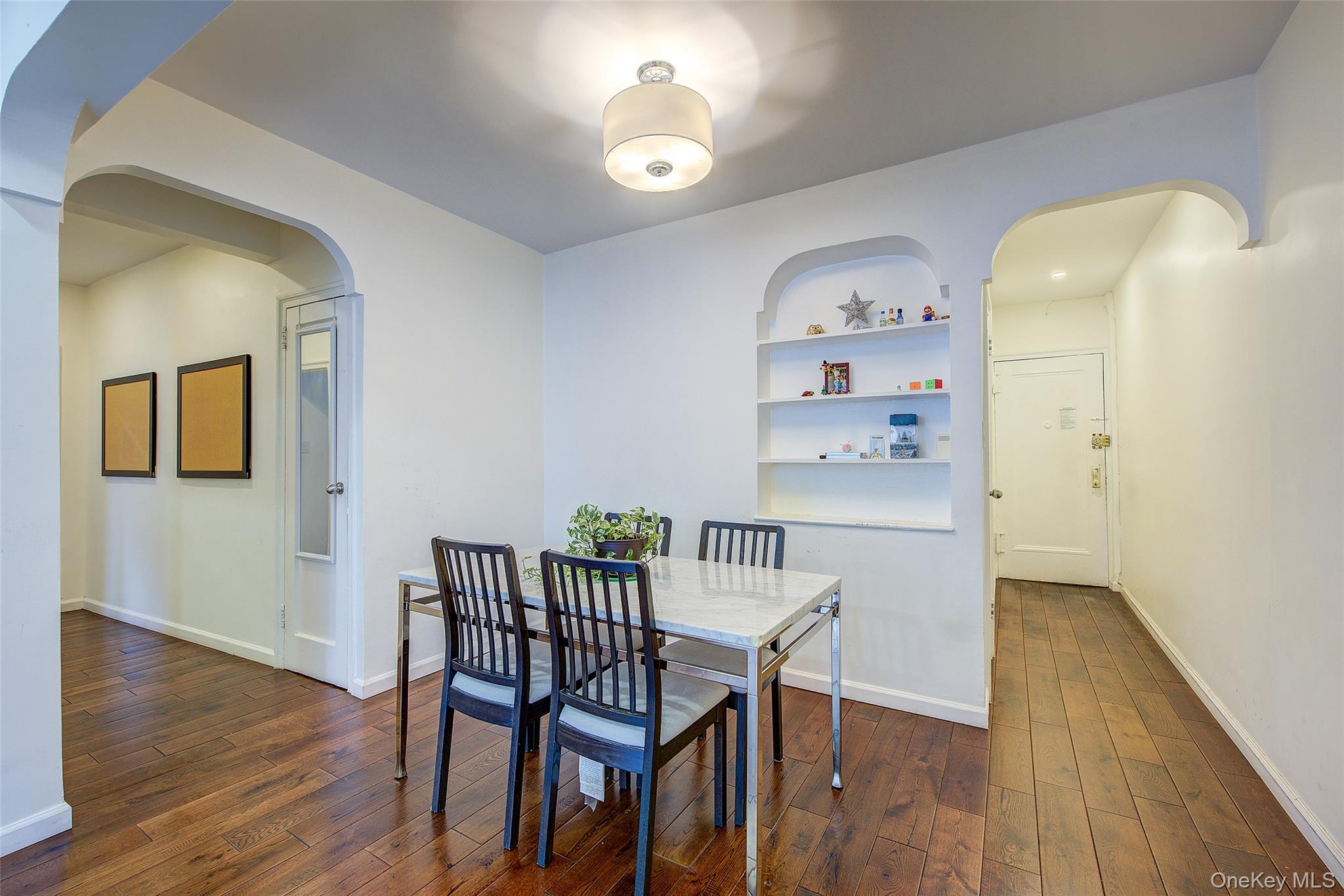 #13 photo, 111-39 76th Road, クイーンズ区 Forest Hills , NY 11375