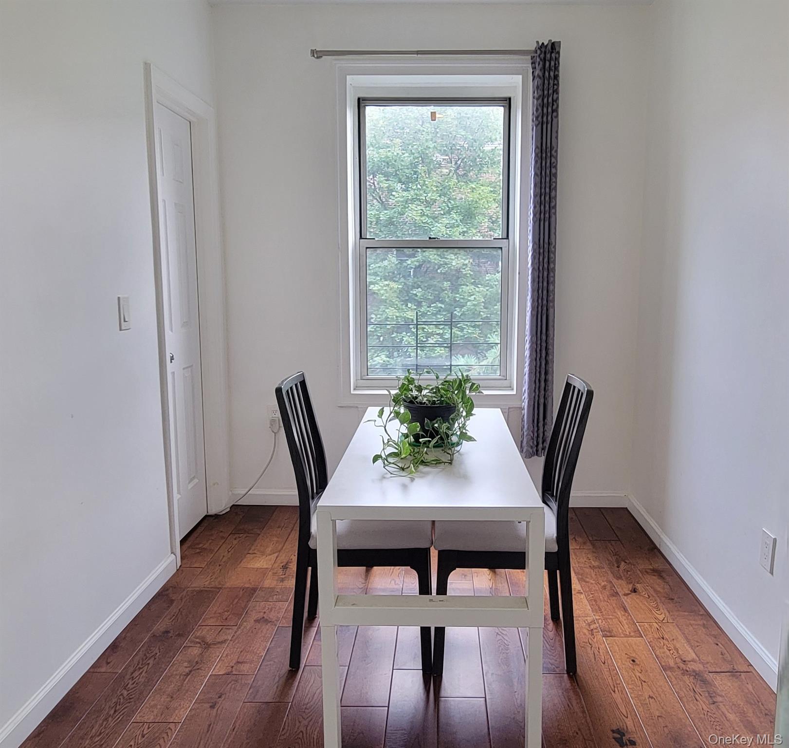 #18 photo, 111-39 76th Road, クイーンズ区 Forest Hills , NY 11375