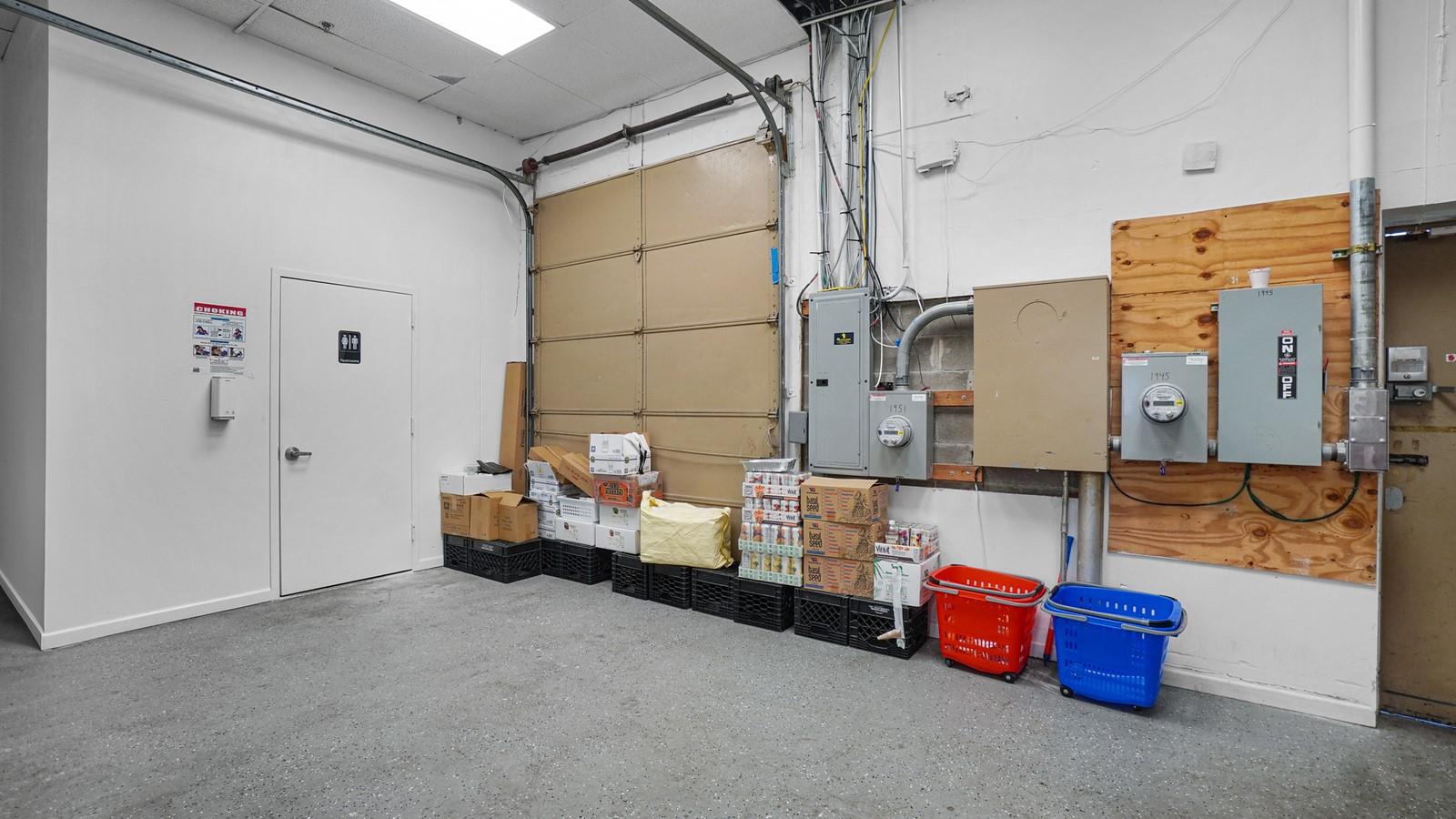 #17 photo, 1951 middle country Road, サフォーク郡 Centereach , NY 11720