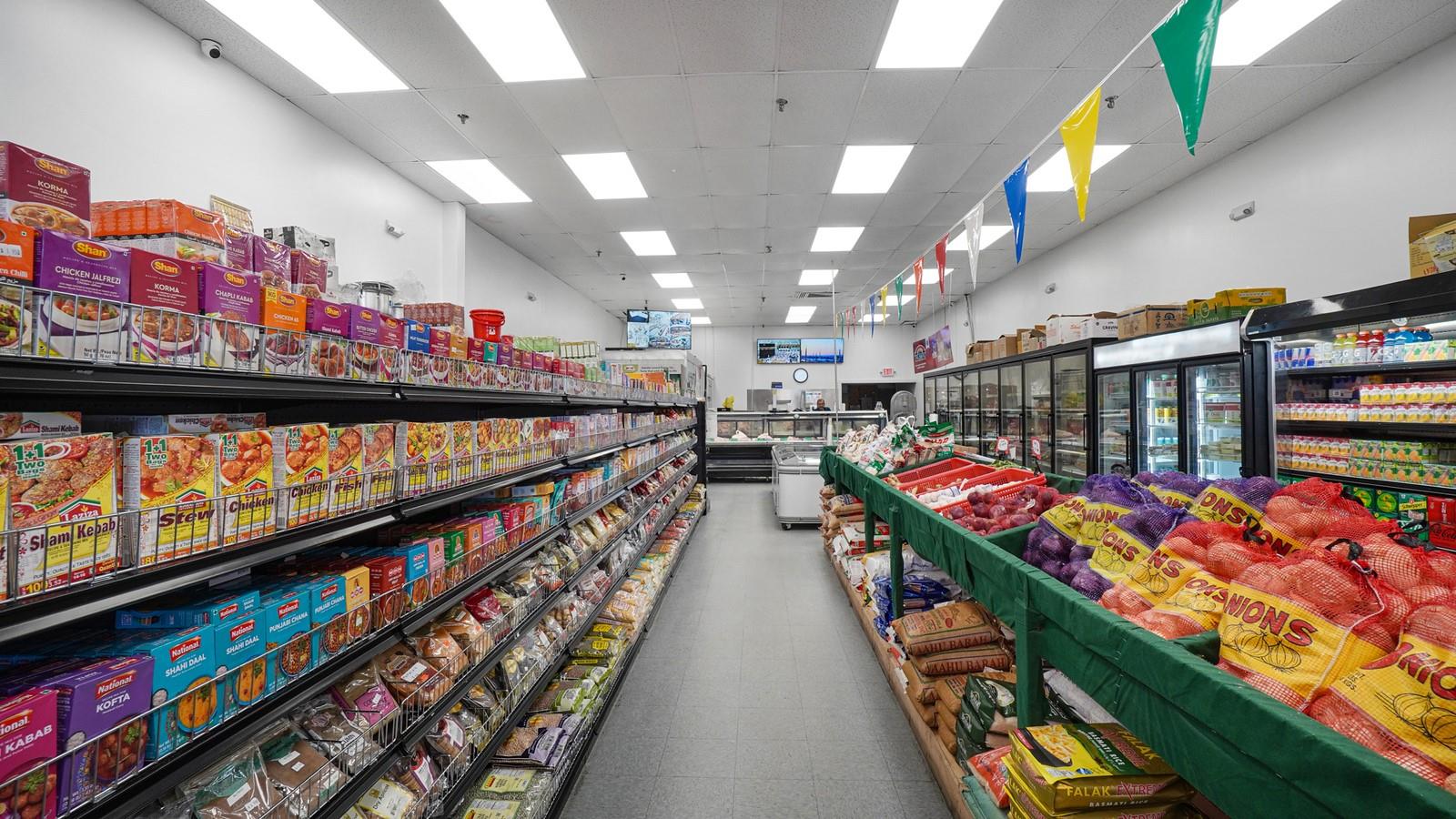 #6 photo, 1951 middle country Road, サフォーク郡 Centereach , NY 11720