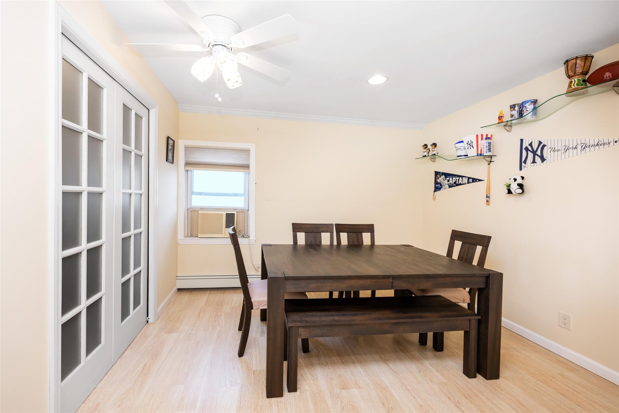 #16 photo, 4 Wagon Lane, Levittown , NY 11756