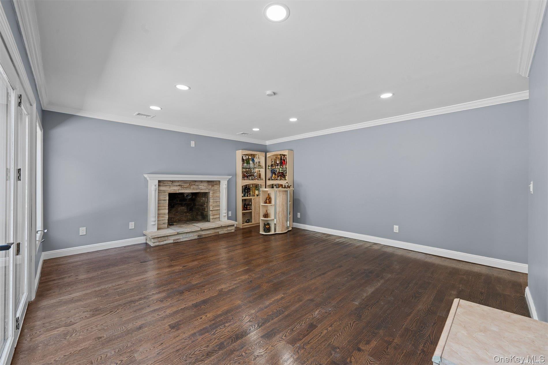 #8 photo, 82 Woodview Lane, Centereach , NY 11720