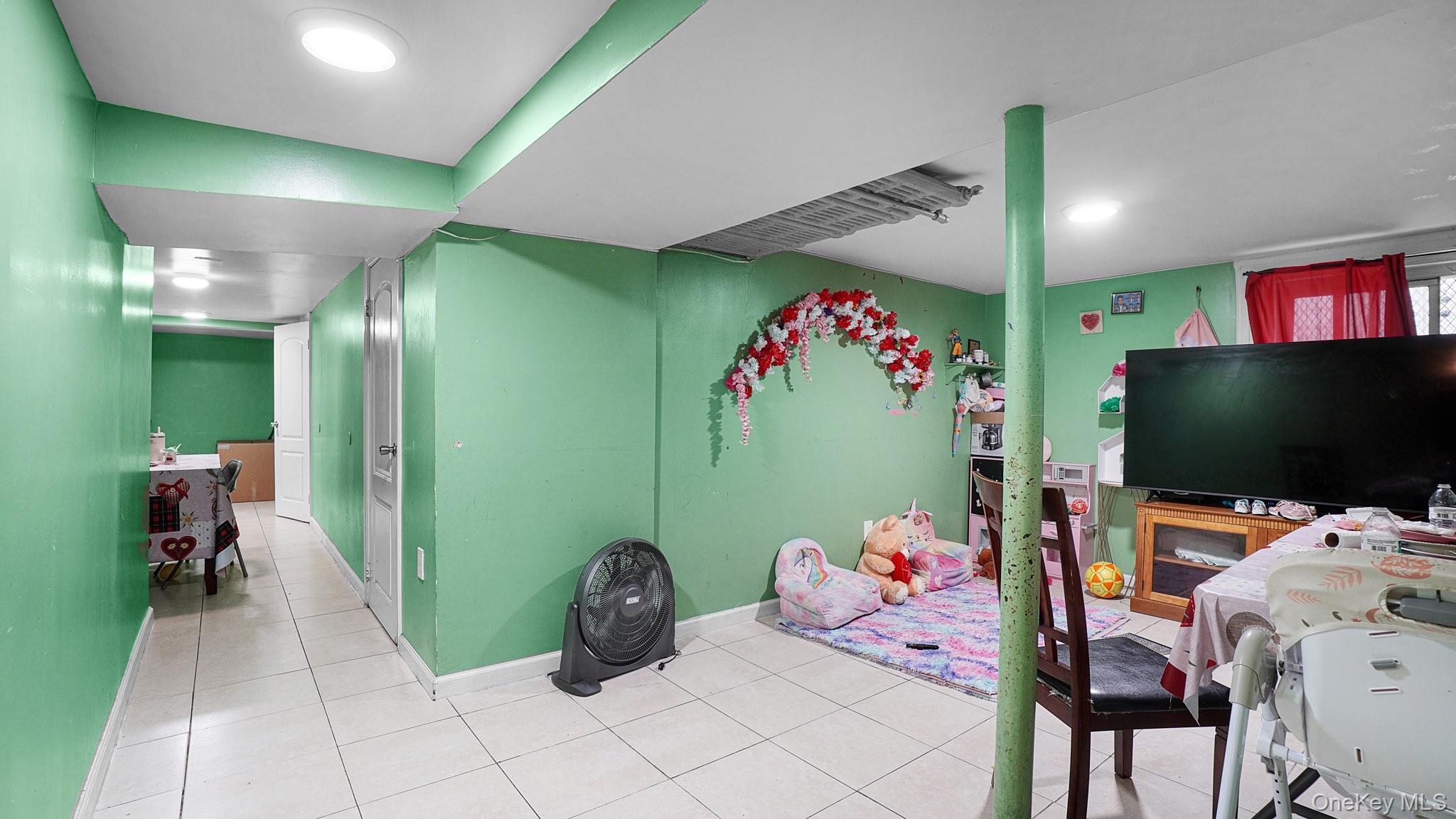 #18 photo, 85-35 Parsons Blvd., クイーンズ区 Briarwood , NY 11435