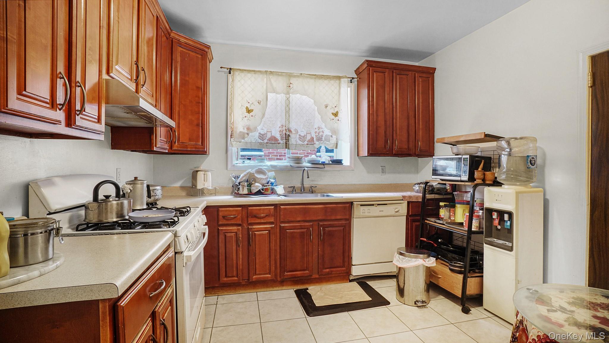 #4 photo, 85-35 Parsons Blvd., クイーンズ区 Briarwood , NY 11435