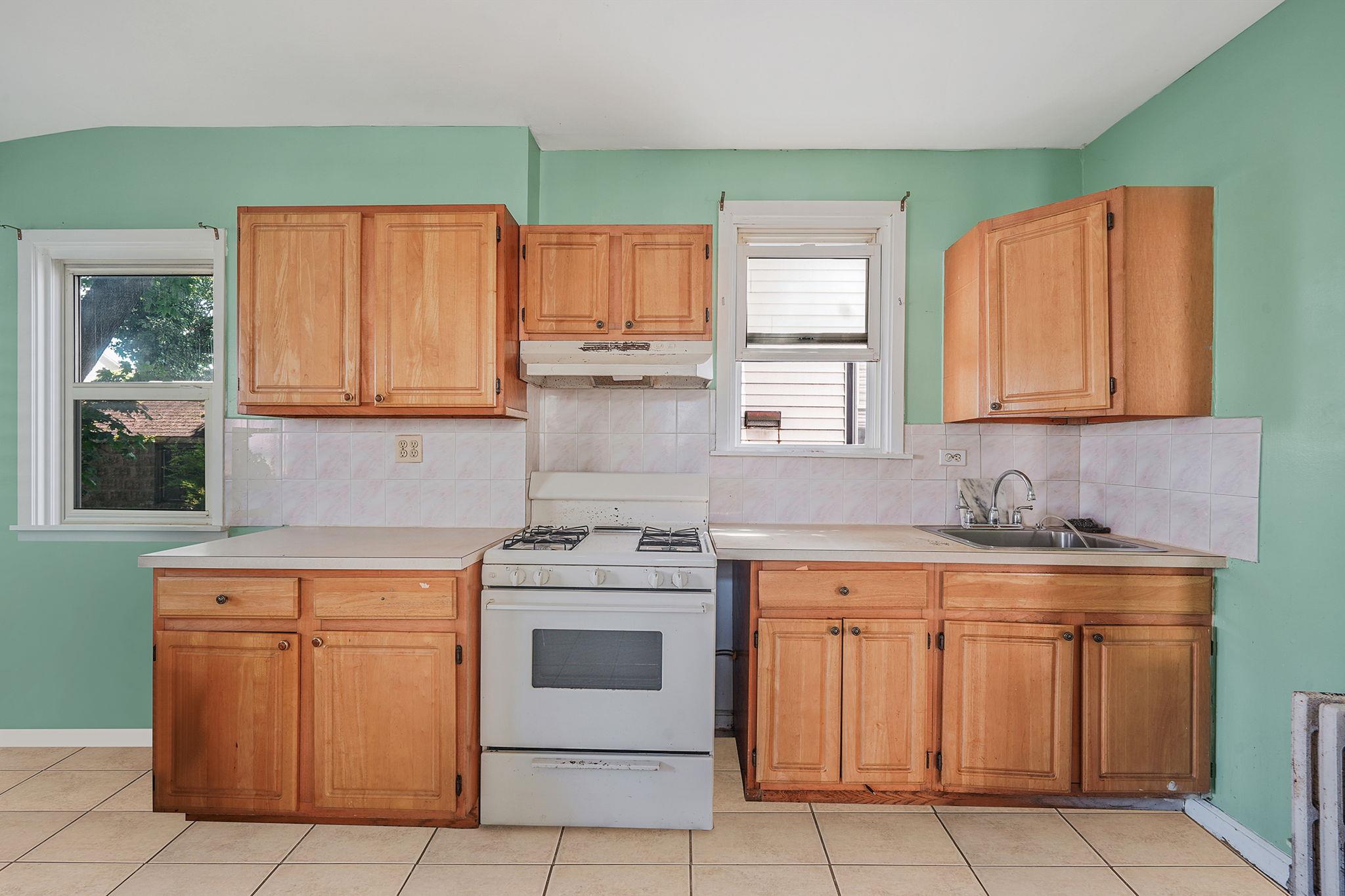 #9 photo, 13841 230th Place, クイーンズ区 Laurelton , NY 11413