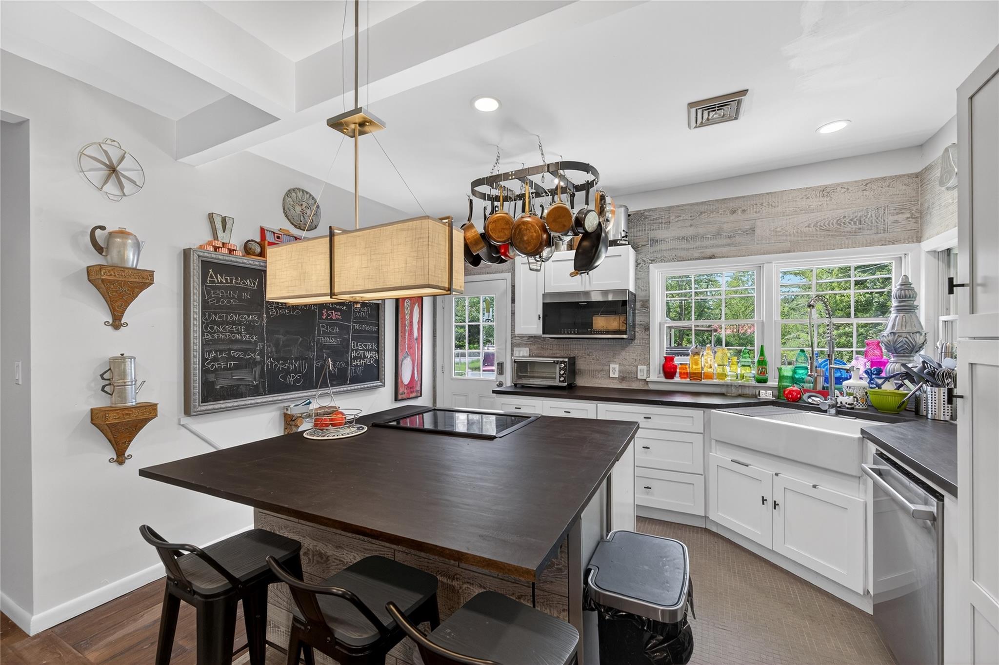 #12 photo, 16 Broadway, Loch Sheldrake , NY 12759