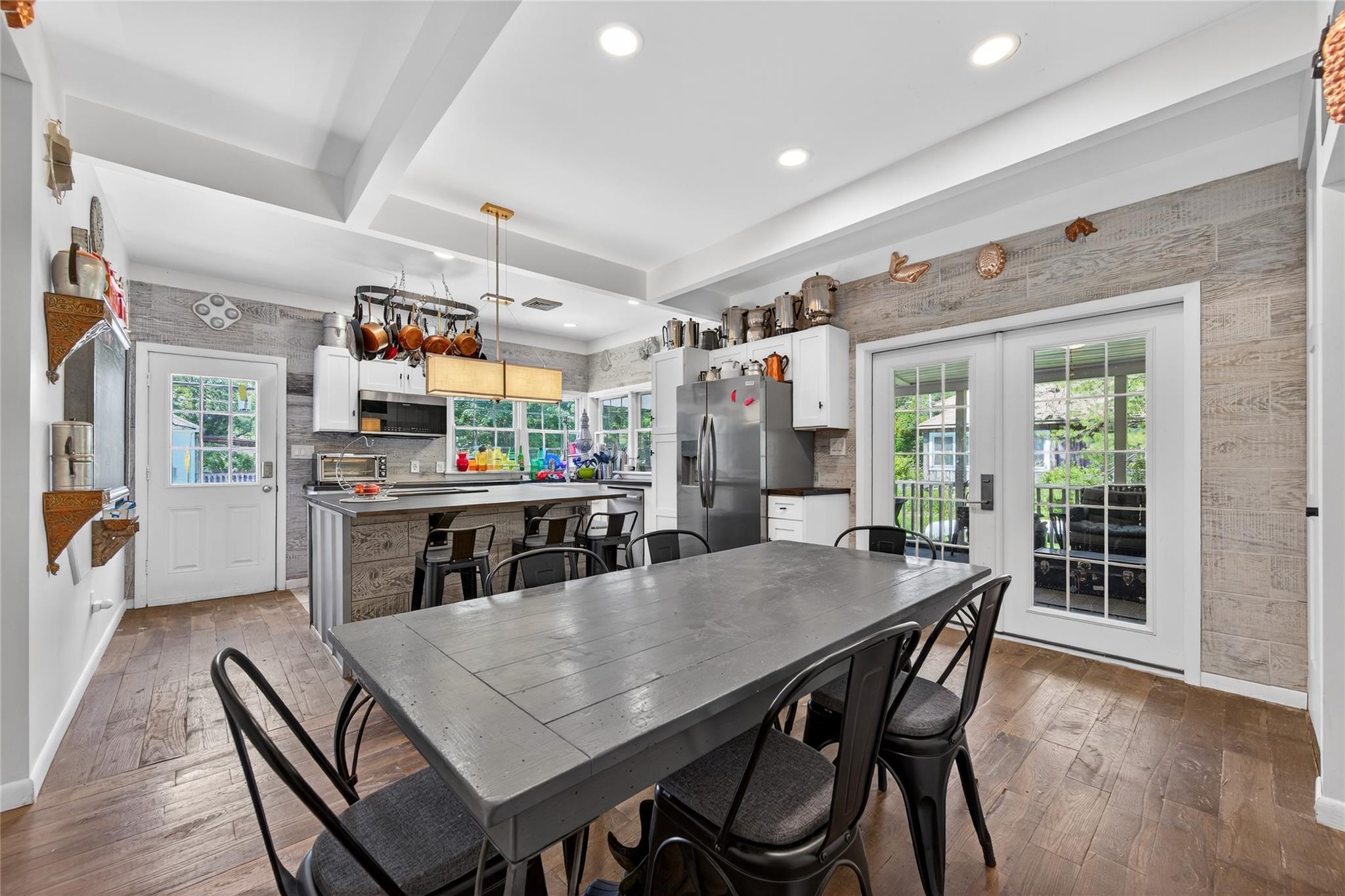 #15 photo, 16 Broadway, Loch Sheldrake , NY 12759