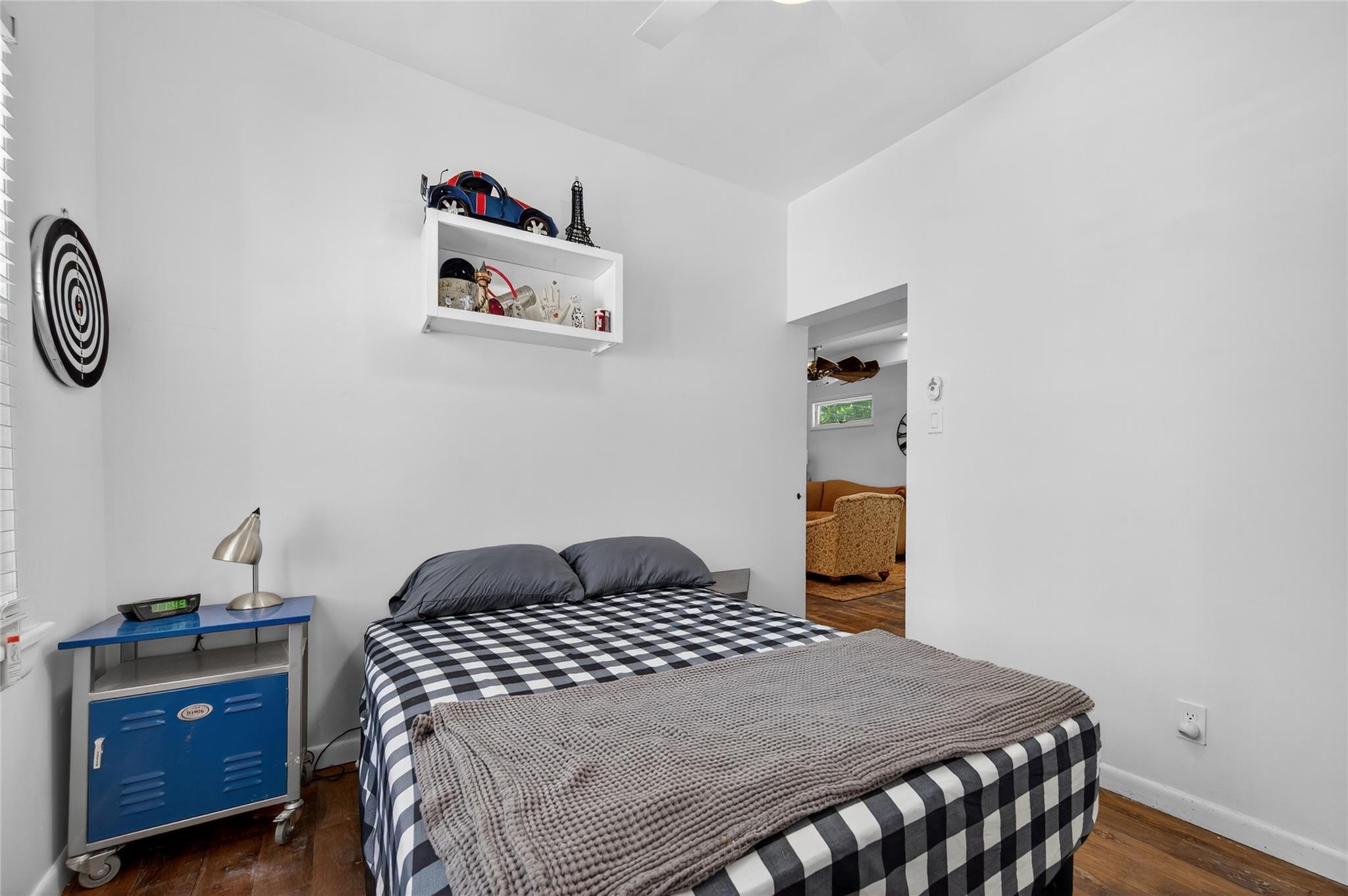 #4 photo, 16 Broadway, Loch Sheldrake , NY 12759