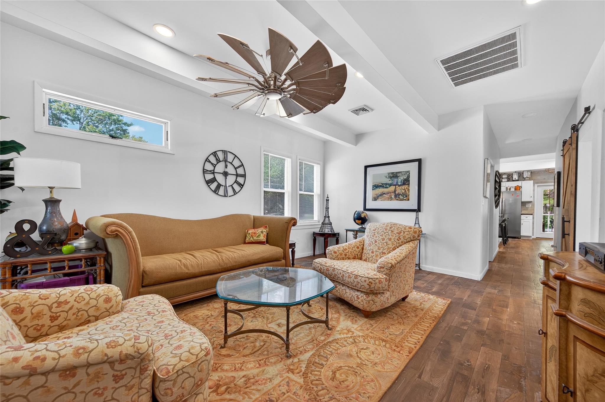 #8 photo, 16 Broadway, Loch Sheldrake , NY 12759