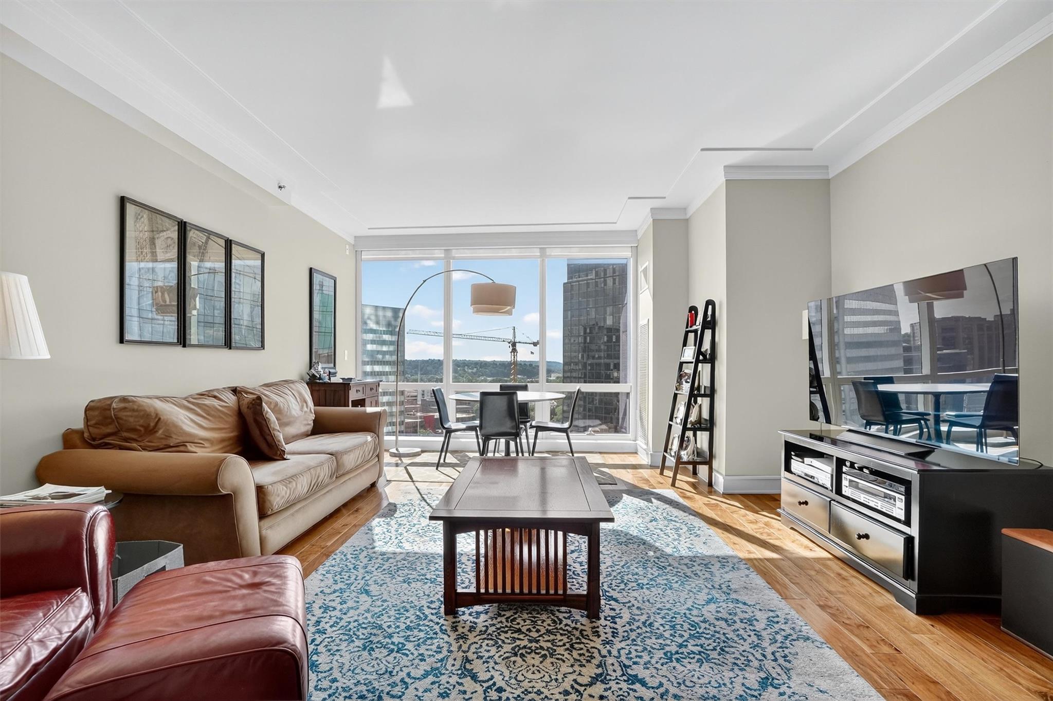 #10 photo, 1 Renaissance Square, White Plains , NY 10601