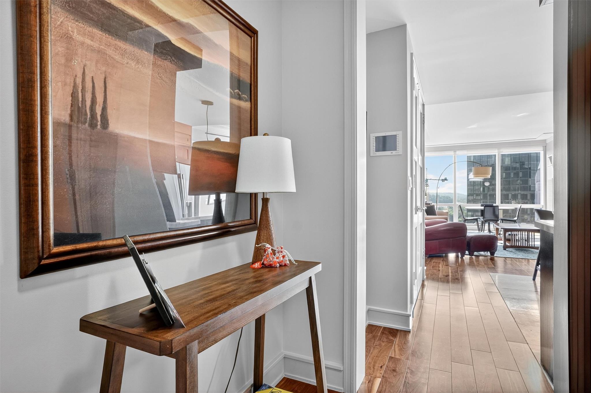 #2 photo, 1 Renaissance Square, White Plains , NY 10601