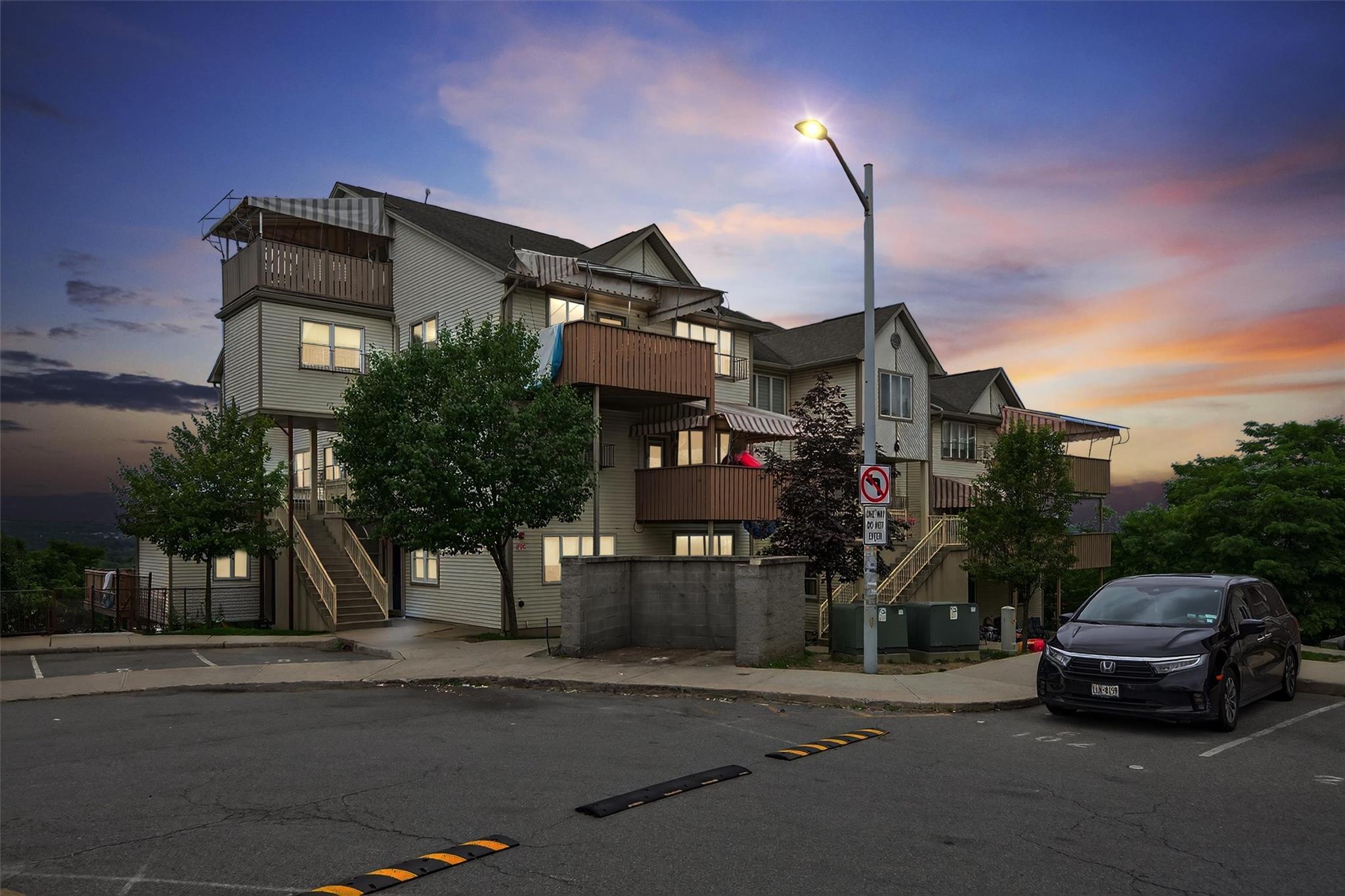 #1 photo, 6 Hamburg Way, Monroe , NY 10950