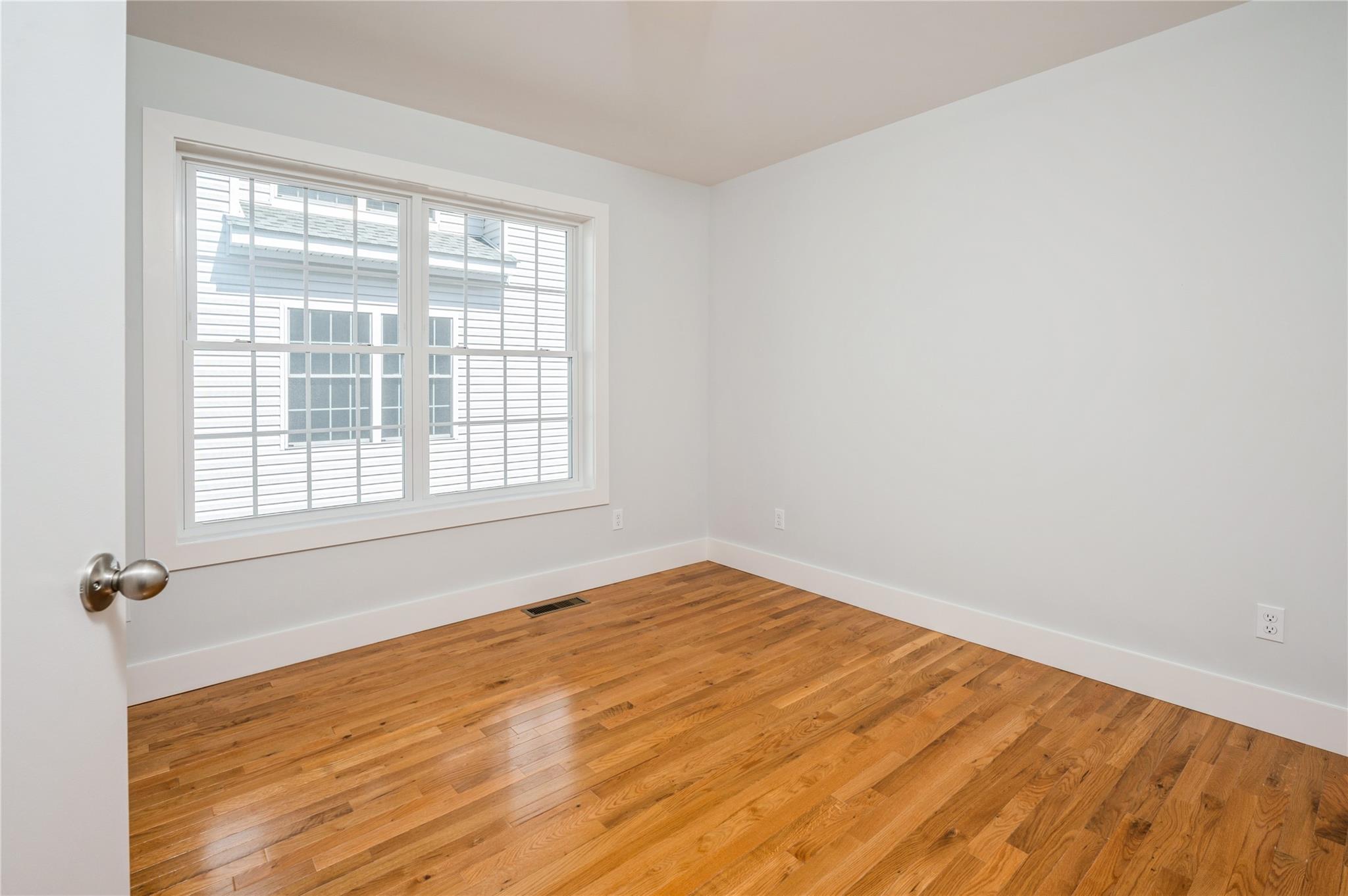 #18 photo, 24 Clement Street, Yonkers , NY 10710