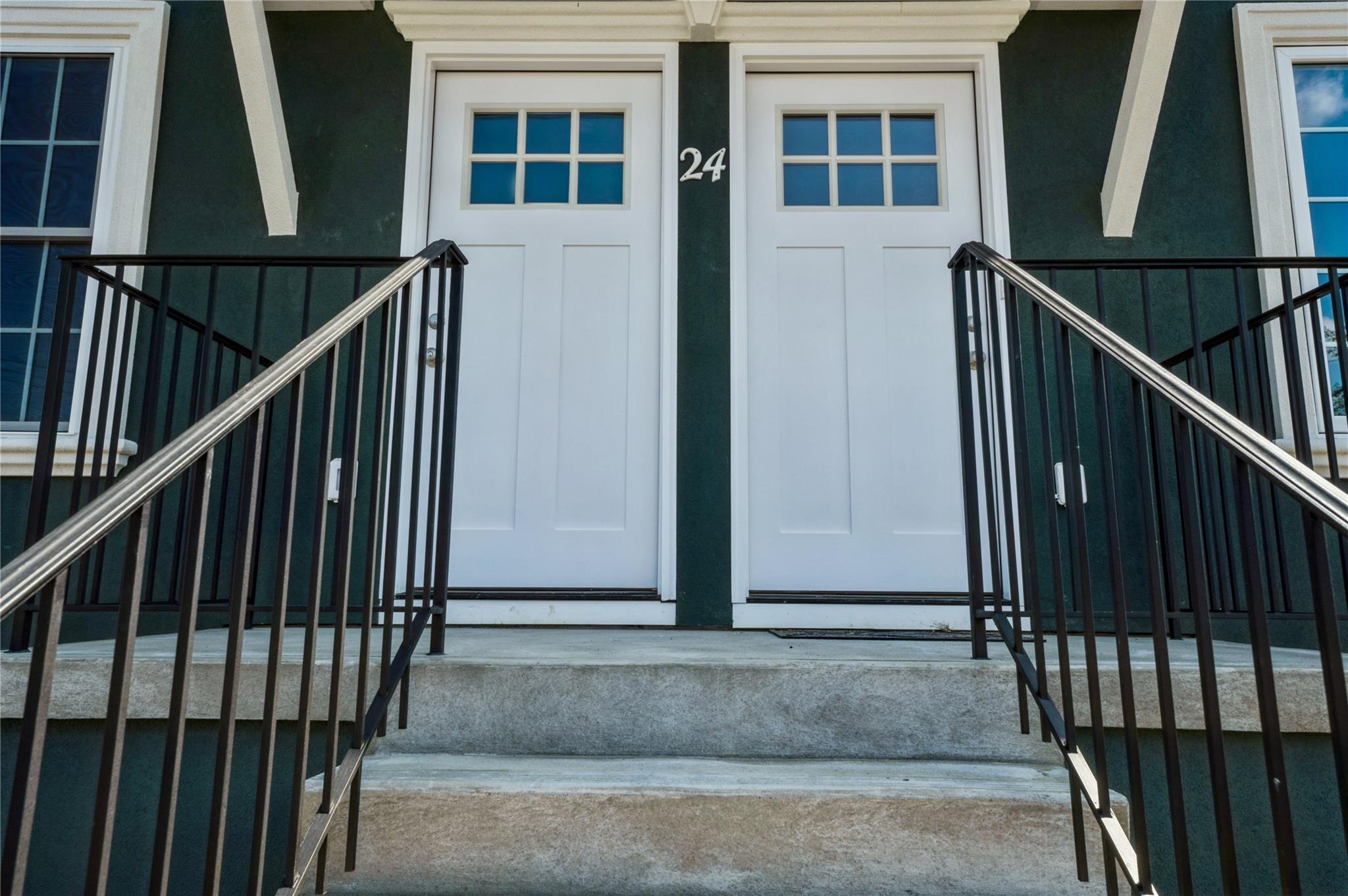 #4 photo, 24 Clement Street, Yonkers , NY 10710