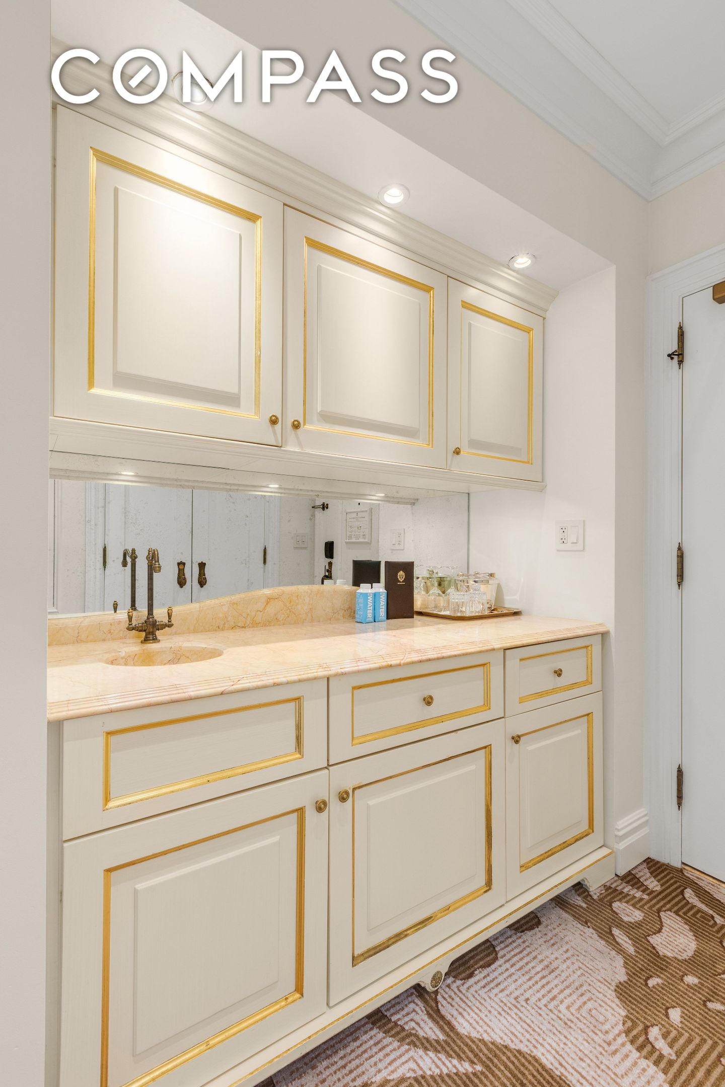 #6 photo, 1 Central Park S, マンハッタン Central Park South , NY 10019