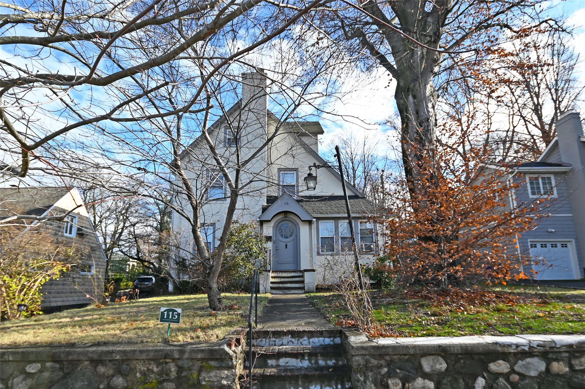 #1 photo, 115 Hampshire Road, Great Neck , NY 11023