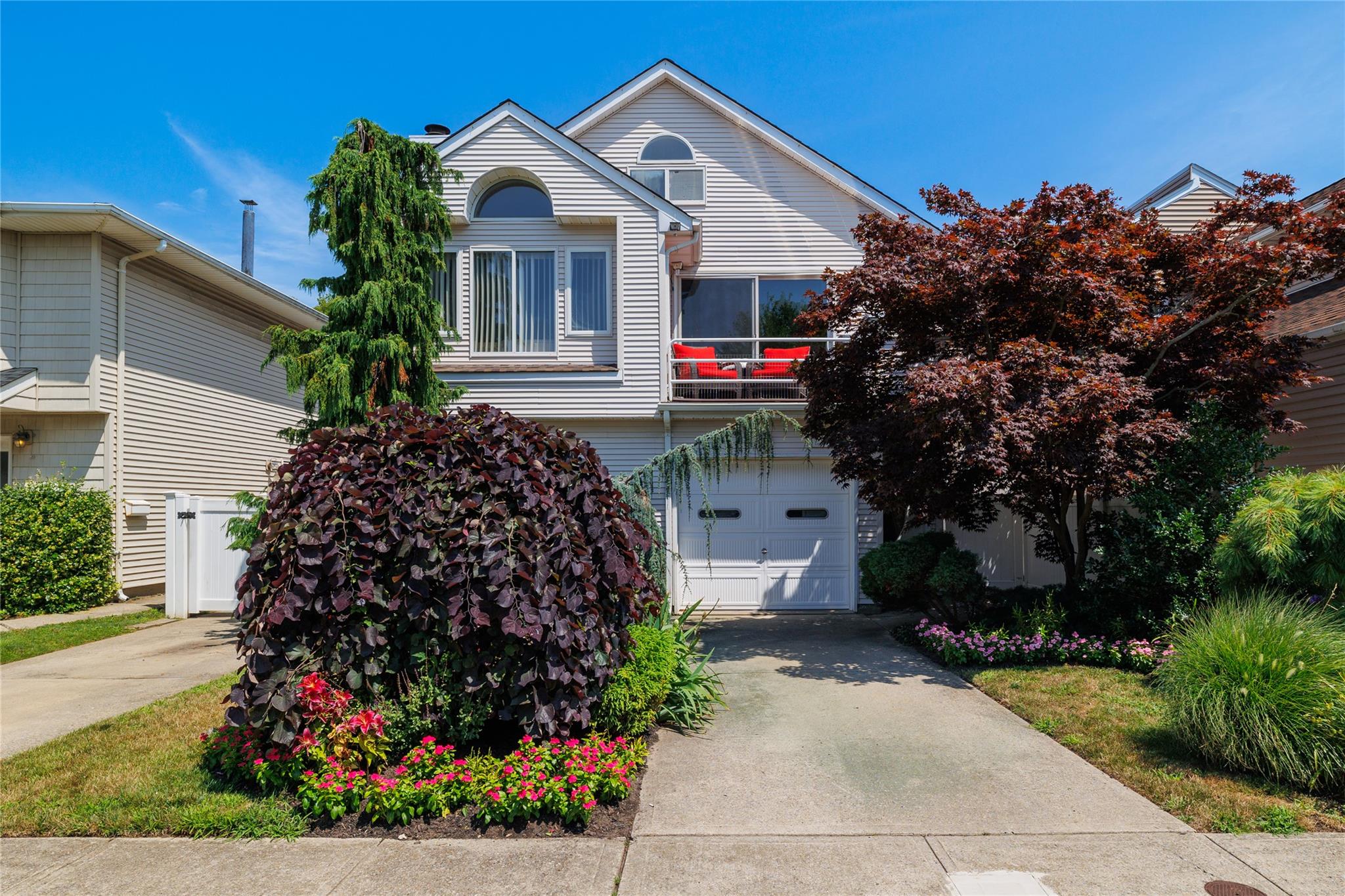 #1 photo, 459 E Pine Street, Long Beach , NY 11561