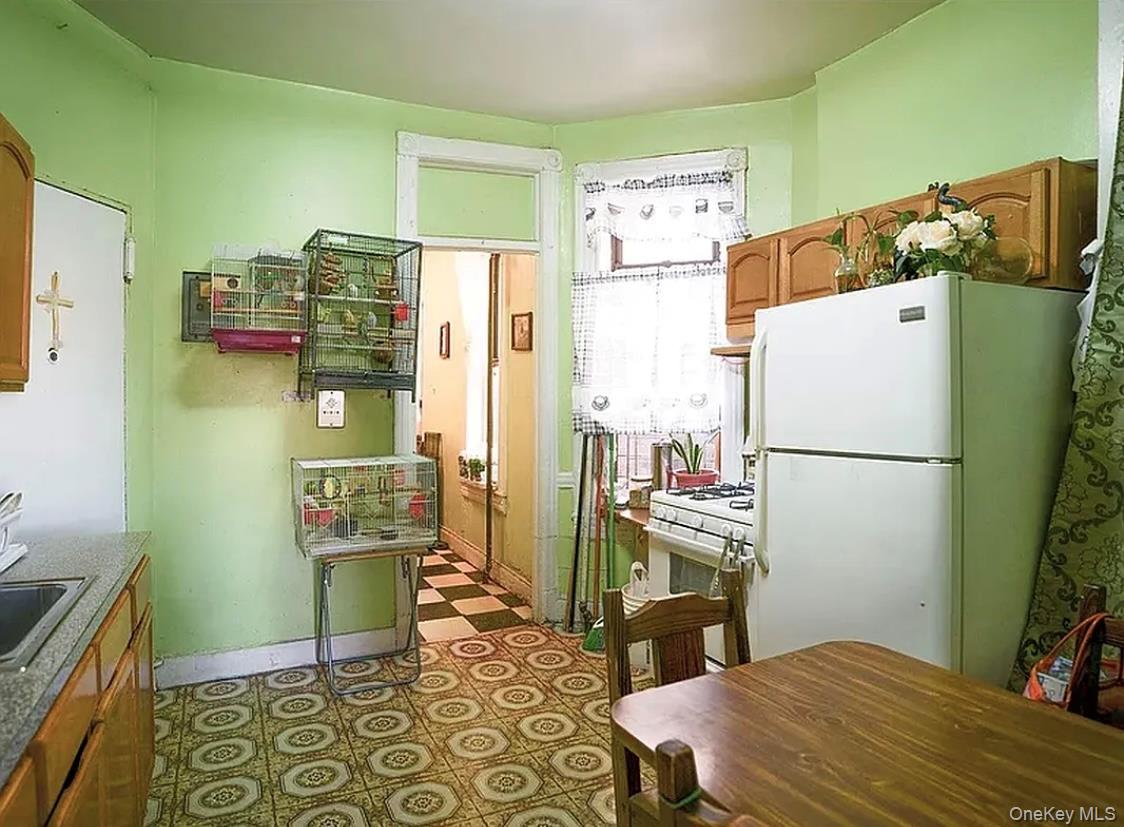 #4 photo, 668 Broadway, ブルックリン区 Brooklyn , NY 11206