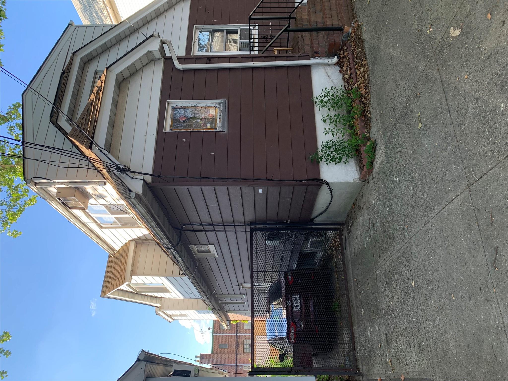 #2 photo, 15205 79th Avenue, クイーンズ区 Kew Garden Hills , NY 11367