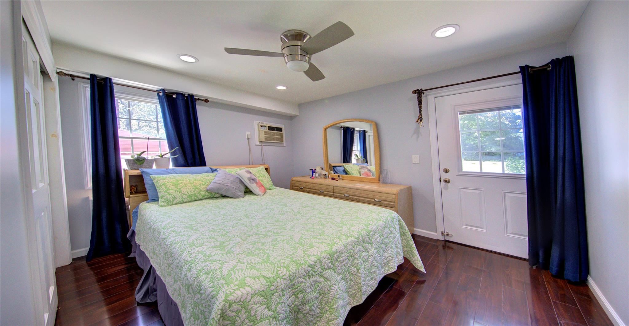 #14 photo, 7622 265th Street, New Hyde Park , NY 11040