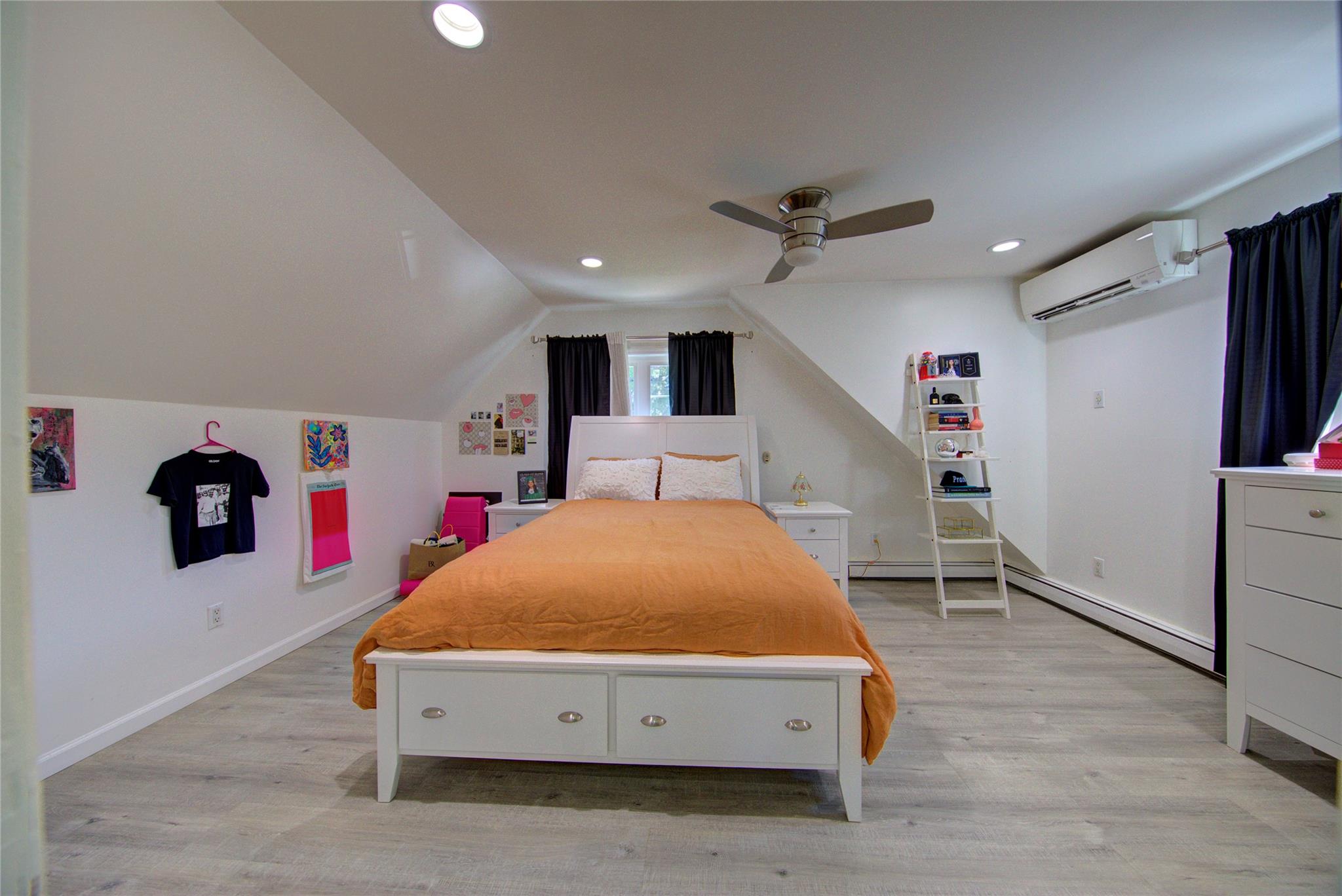 #20 photo, 7622 265th Street, New Hyde Park , NY 11040