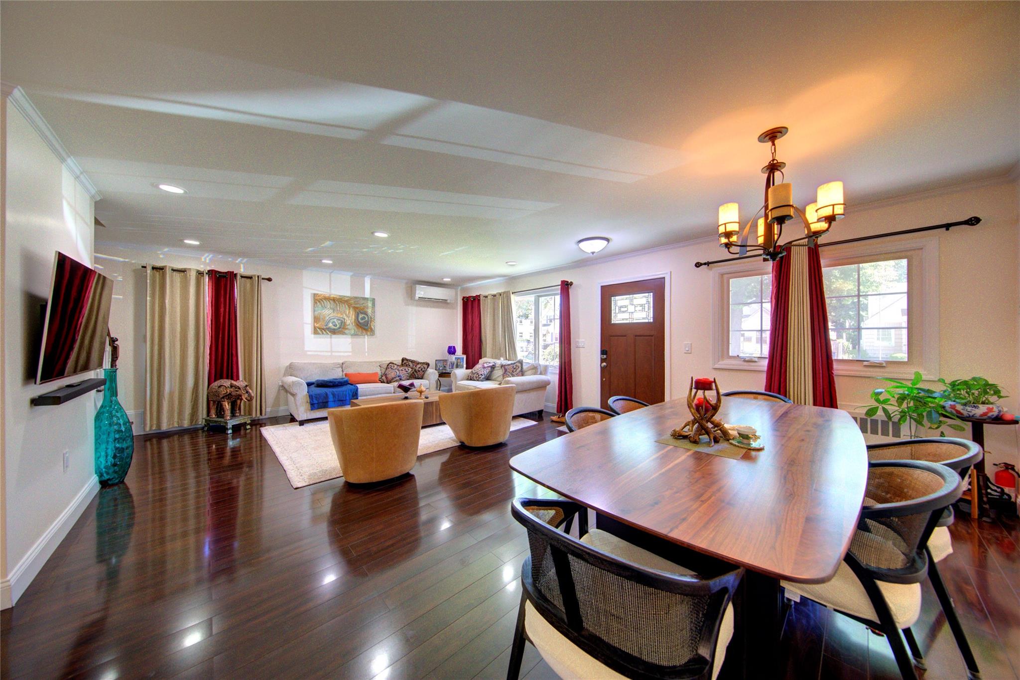 #5 photo, 7622 265th Street, New Hyde Park , NY 11040