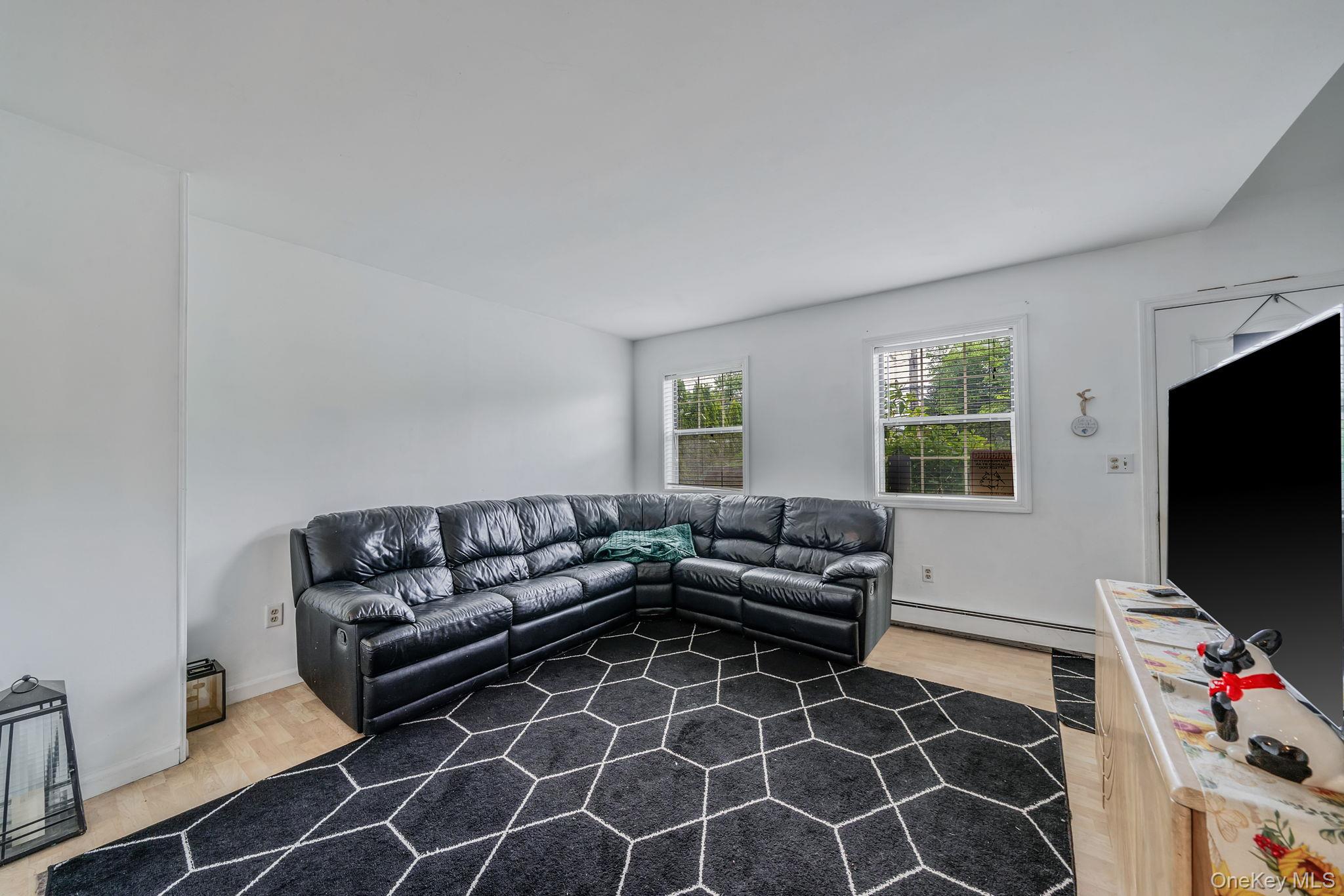 #13 photo, 108A Union Avenue, サフォーク郡 Lake Ronkonkoma , NY 11779