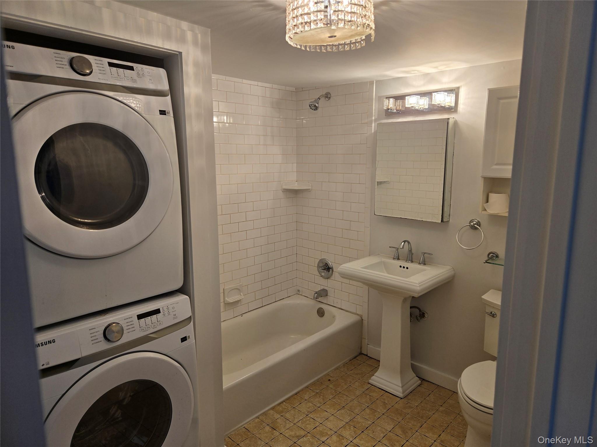 #6 photo, 57 Hazelwood Avenue, サフォーク郡 Westhampton Beach , NY 11978