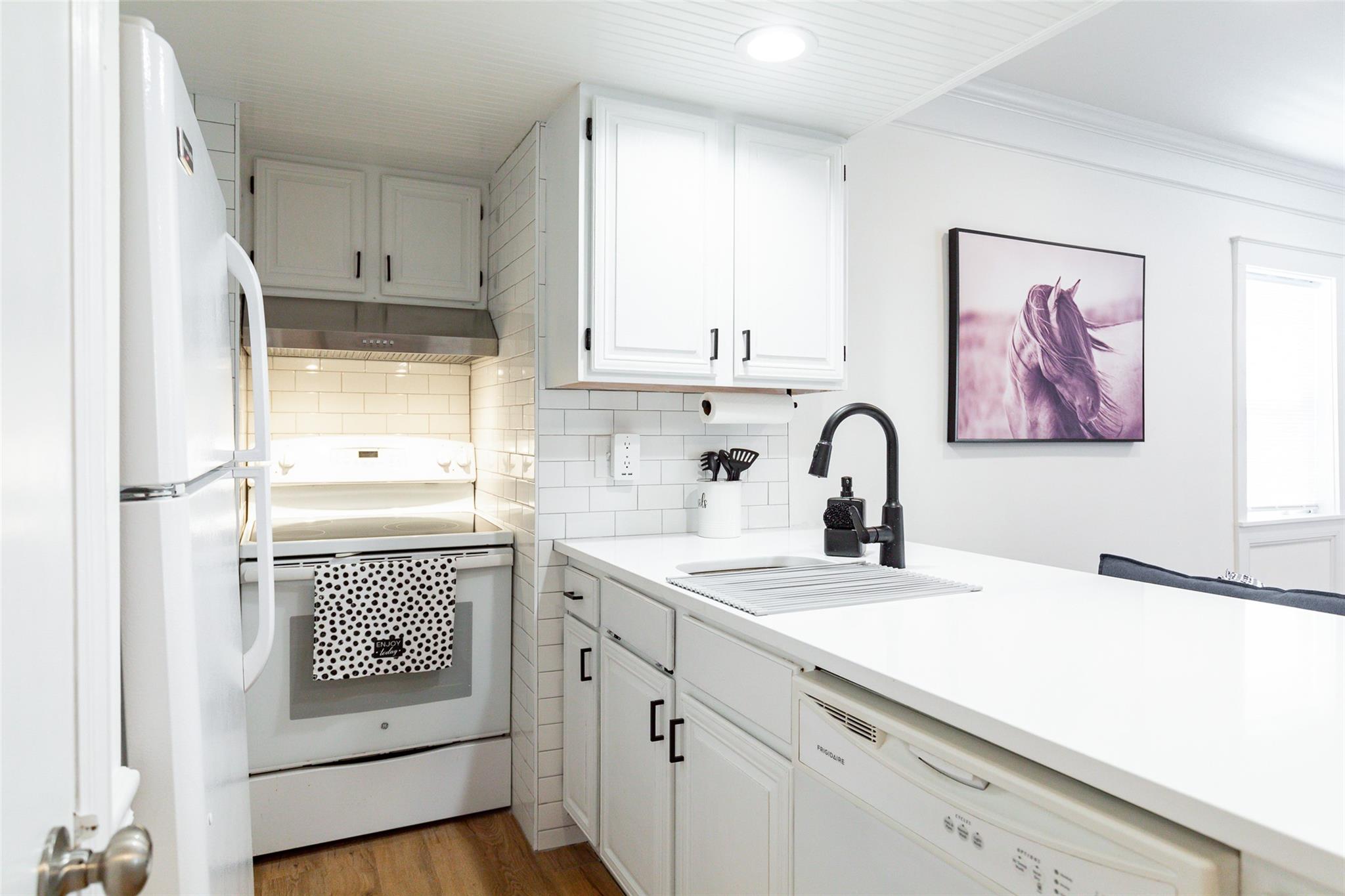 #10 photo, 48 Columbia Street, Poughkeepsie , NY 12601