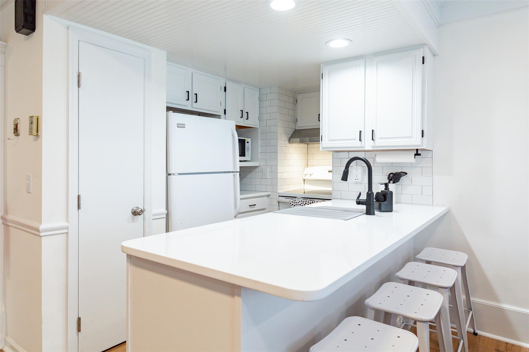 #9 photo, 48 Columbia Street, Poughkeepsie , NY 12601