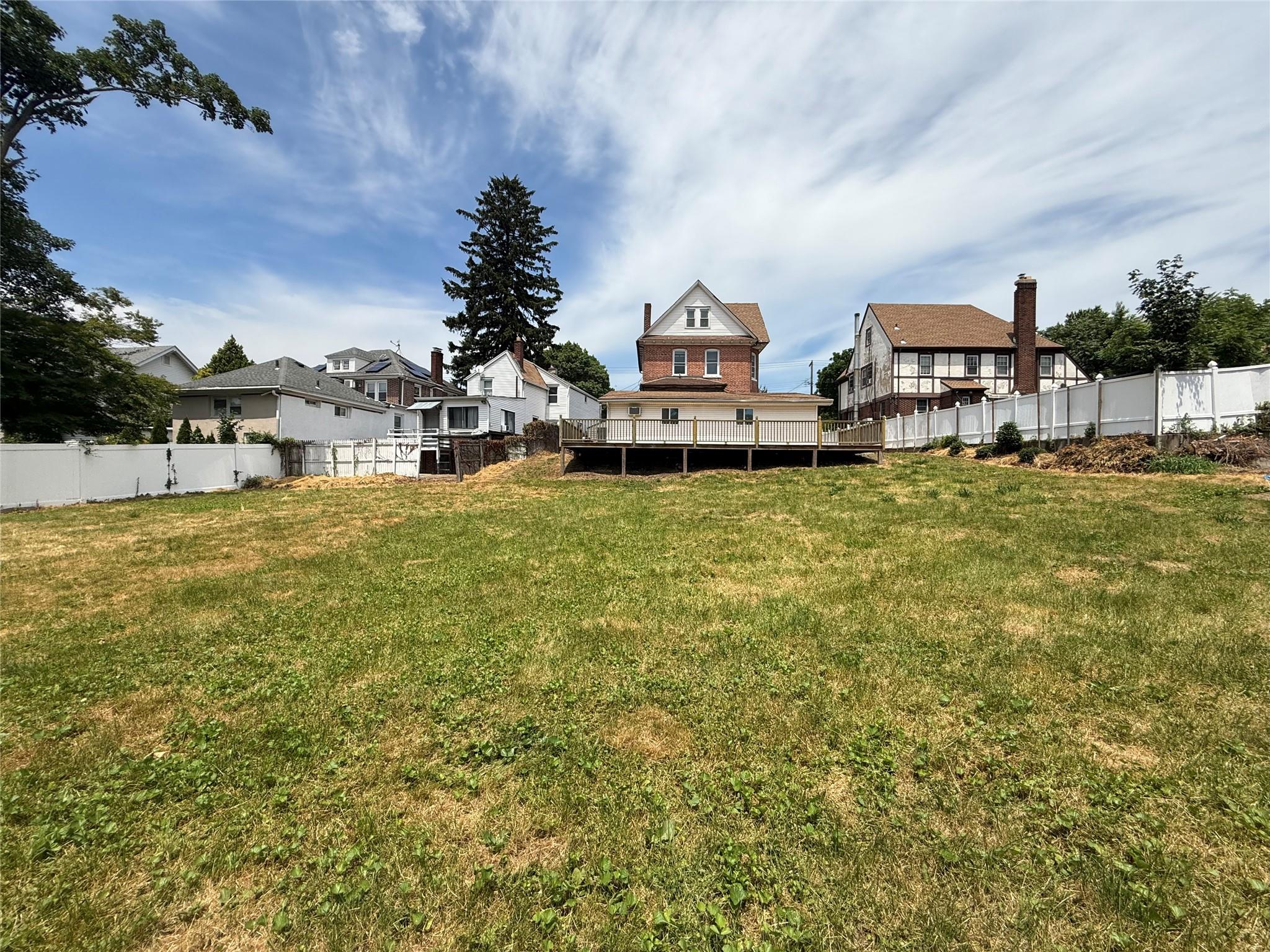 #15 photo, 147-08/146-70 Bayside Avenue, クイーンズ区 Flushing , NY 11354