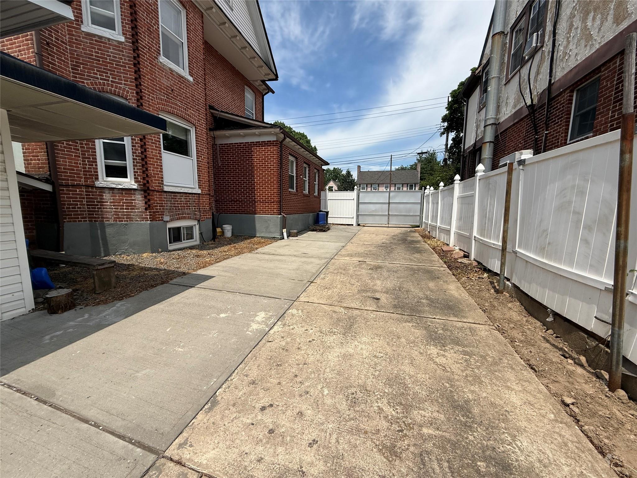 #5 photo, 147-08/146-70 Bayside Avenue, クイーンズ区 Flushing , NY 11354